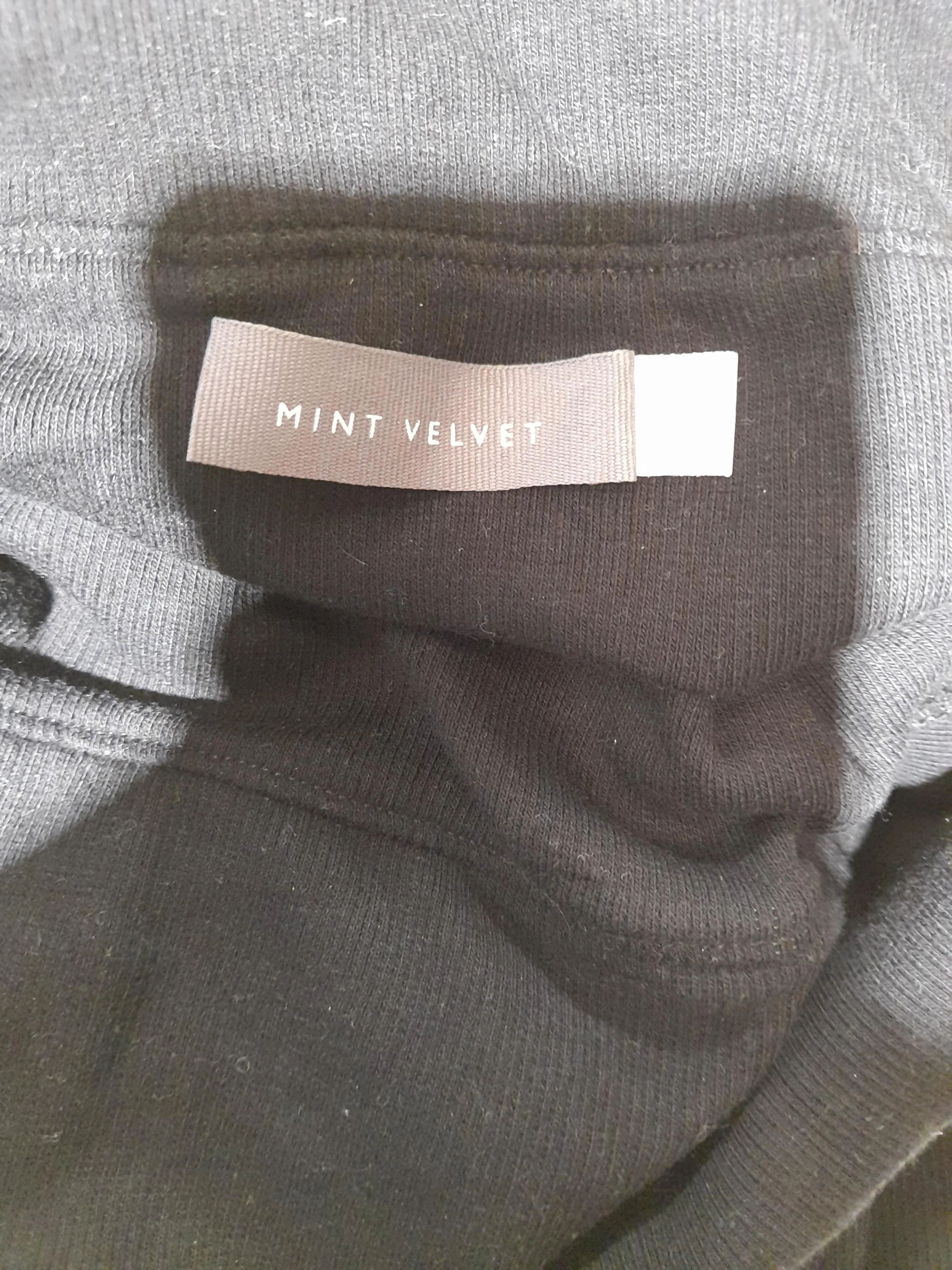 Mint Velvet Women's Top XS Black Cotton with Elastane Basic - Image 5