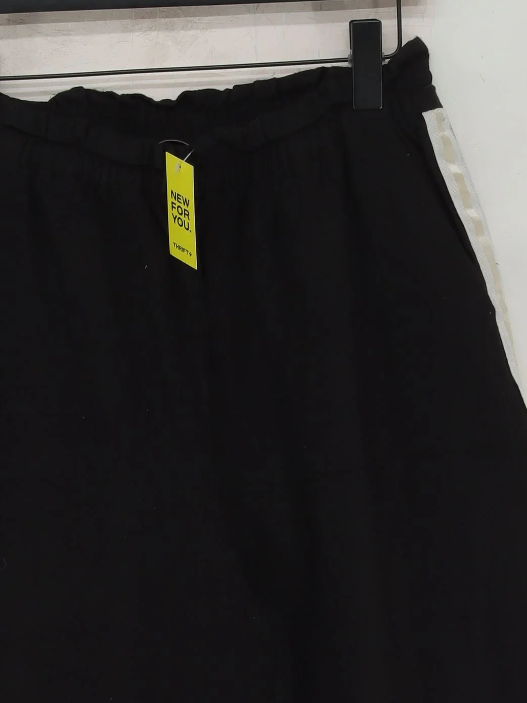 Mint Velvet Women's Trousers UK 14 Black Viscose with Polyamide Wide-Leg Chino - Image 3