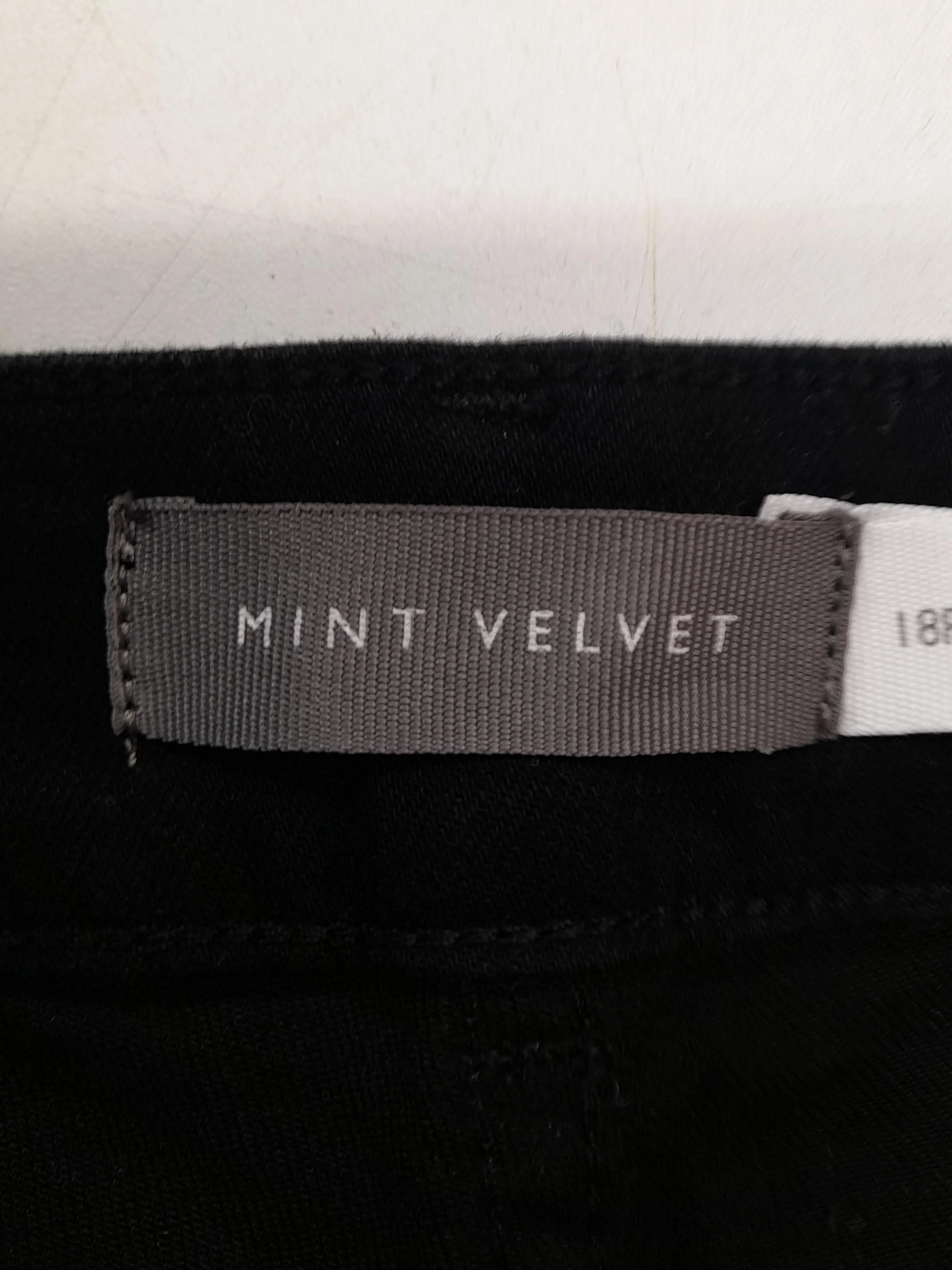 Mint Velvet Women's Trousers UK 18 Black Cotton - Image 5