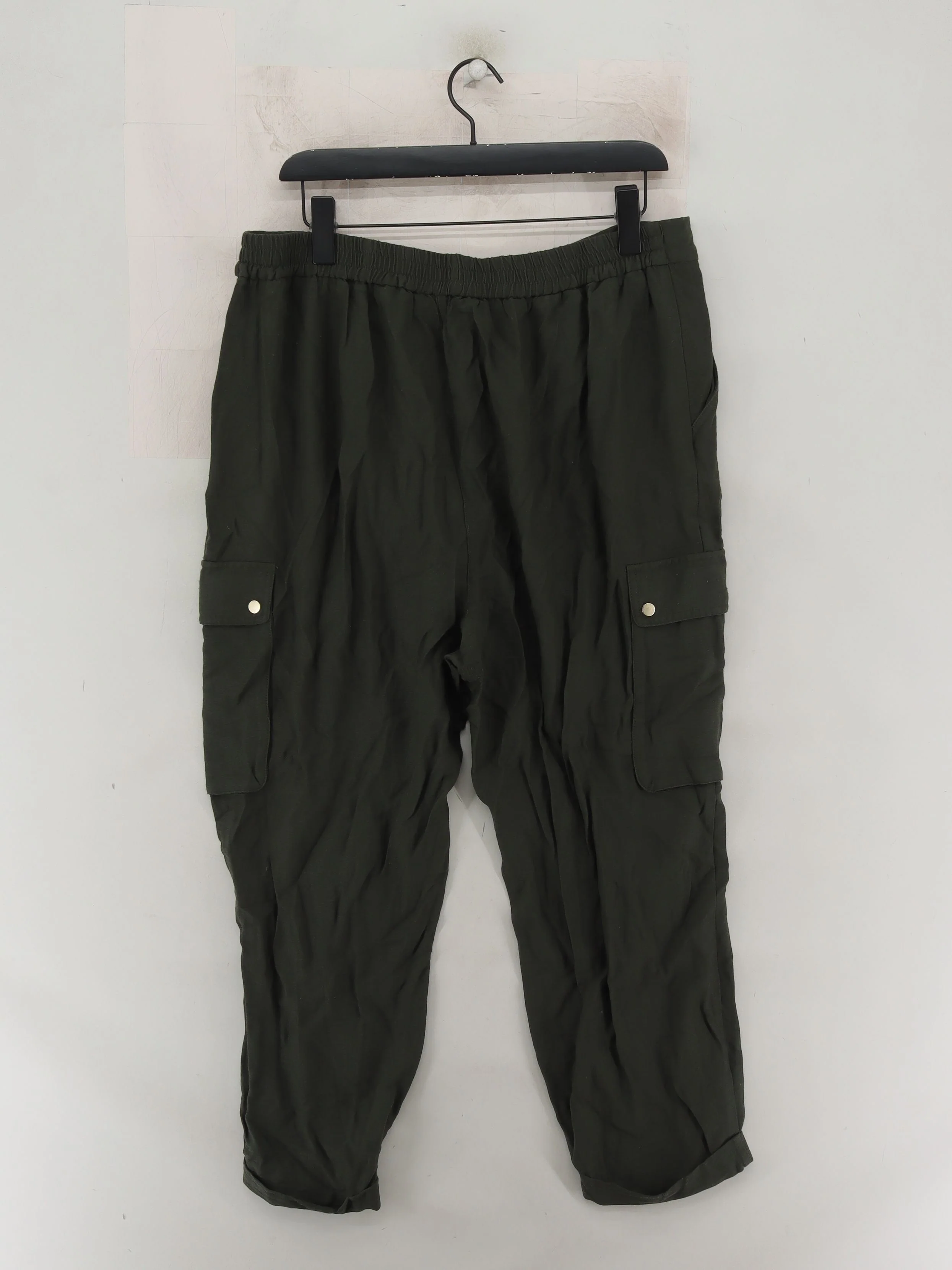 Mint Velvet Women's Trousers UK 18 Green Viscose with Polyamide Straight Cargo - Image 2