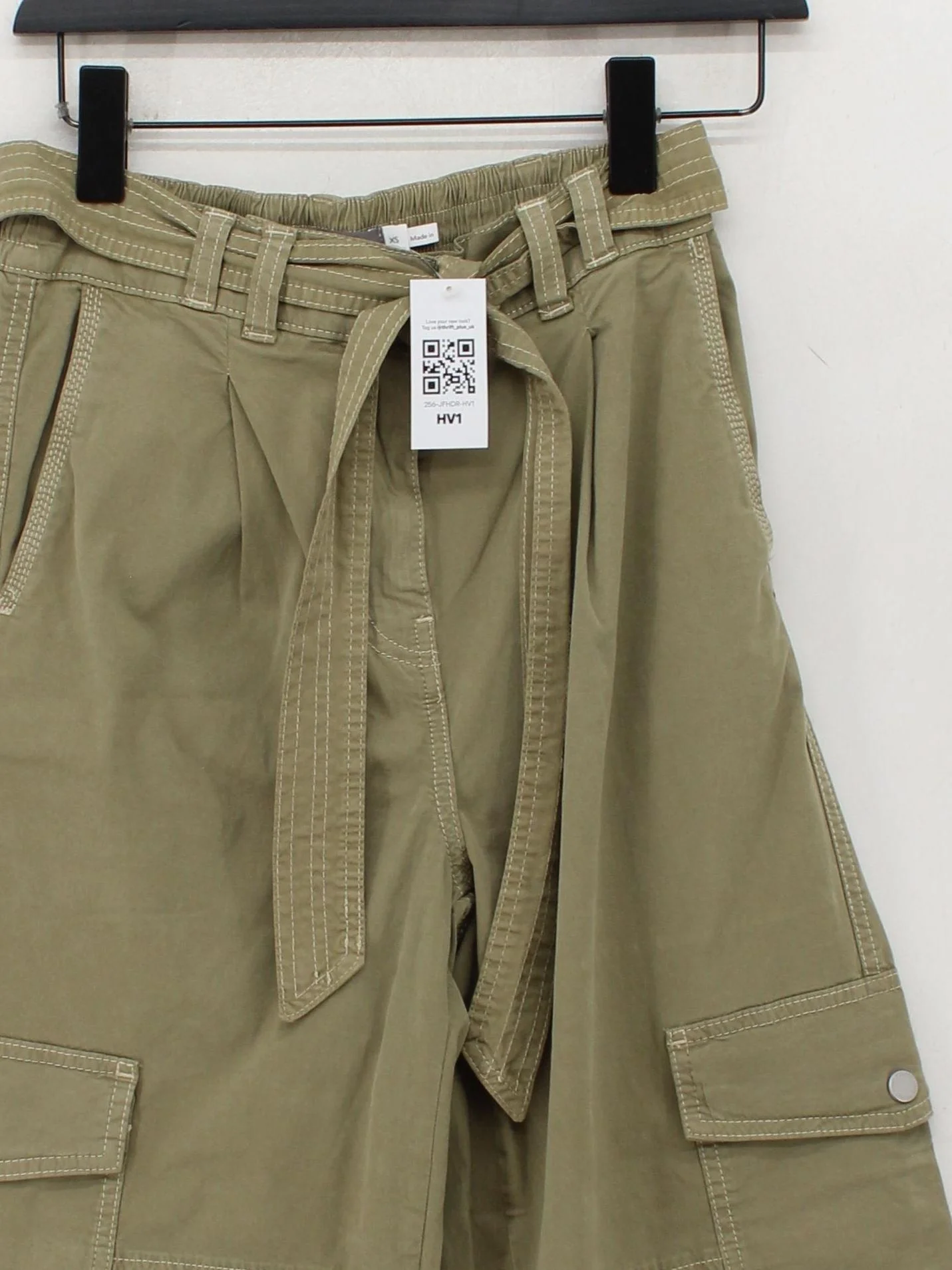 Mint Velvet Women's Trousers XS Green Lyocell Modal with Cotton, Elastane Cargo - Image 3
