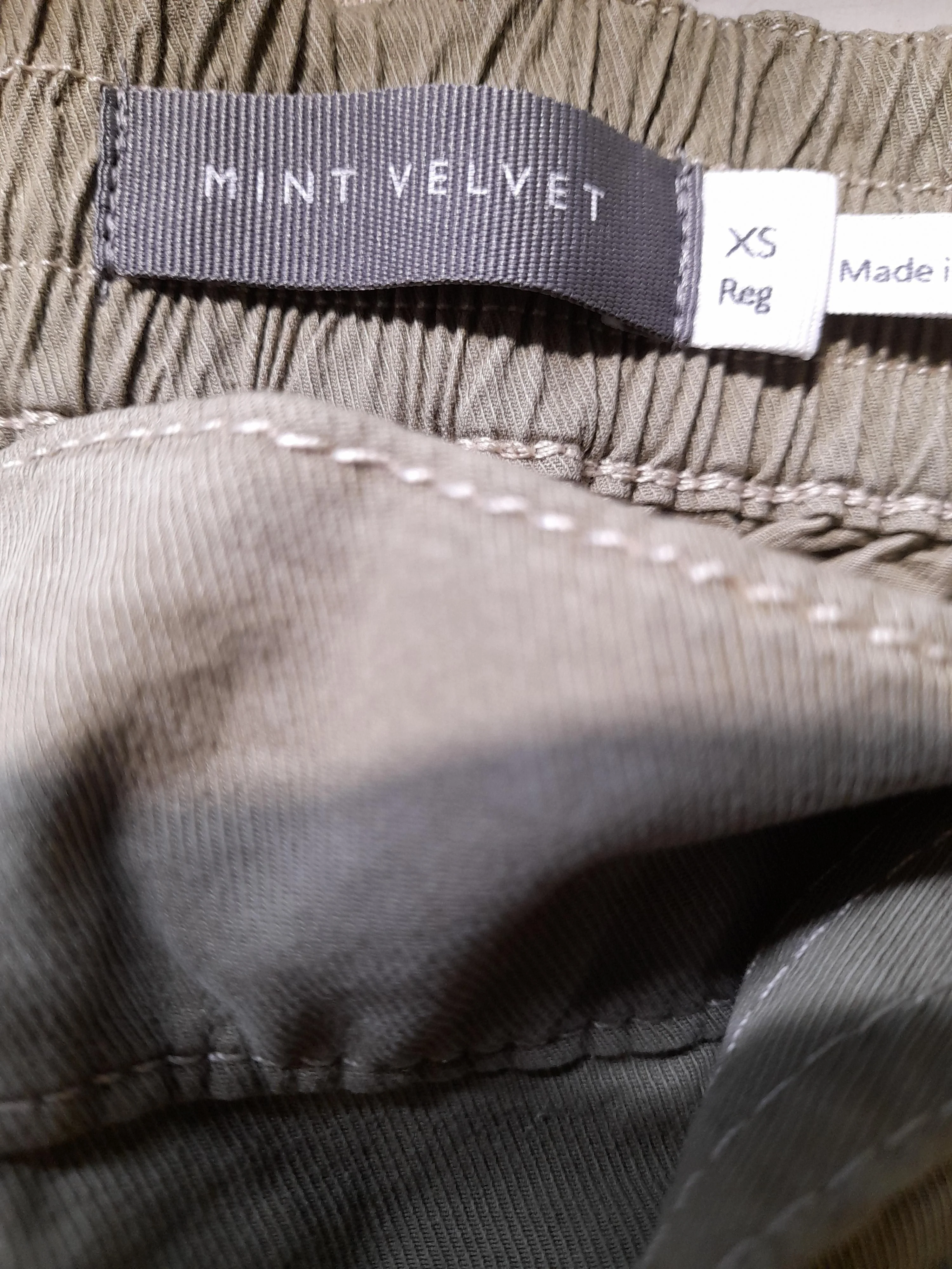 Mint Velvet Women's Trousers XS Green Lyocell Modal with Cotton, Elastane Cargo - Image 5