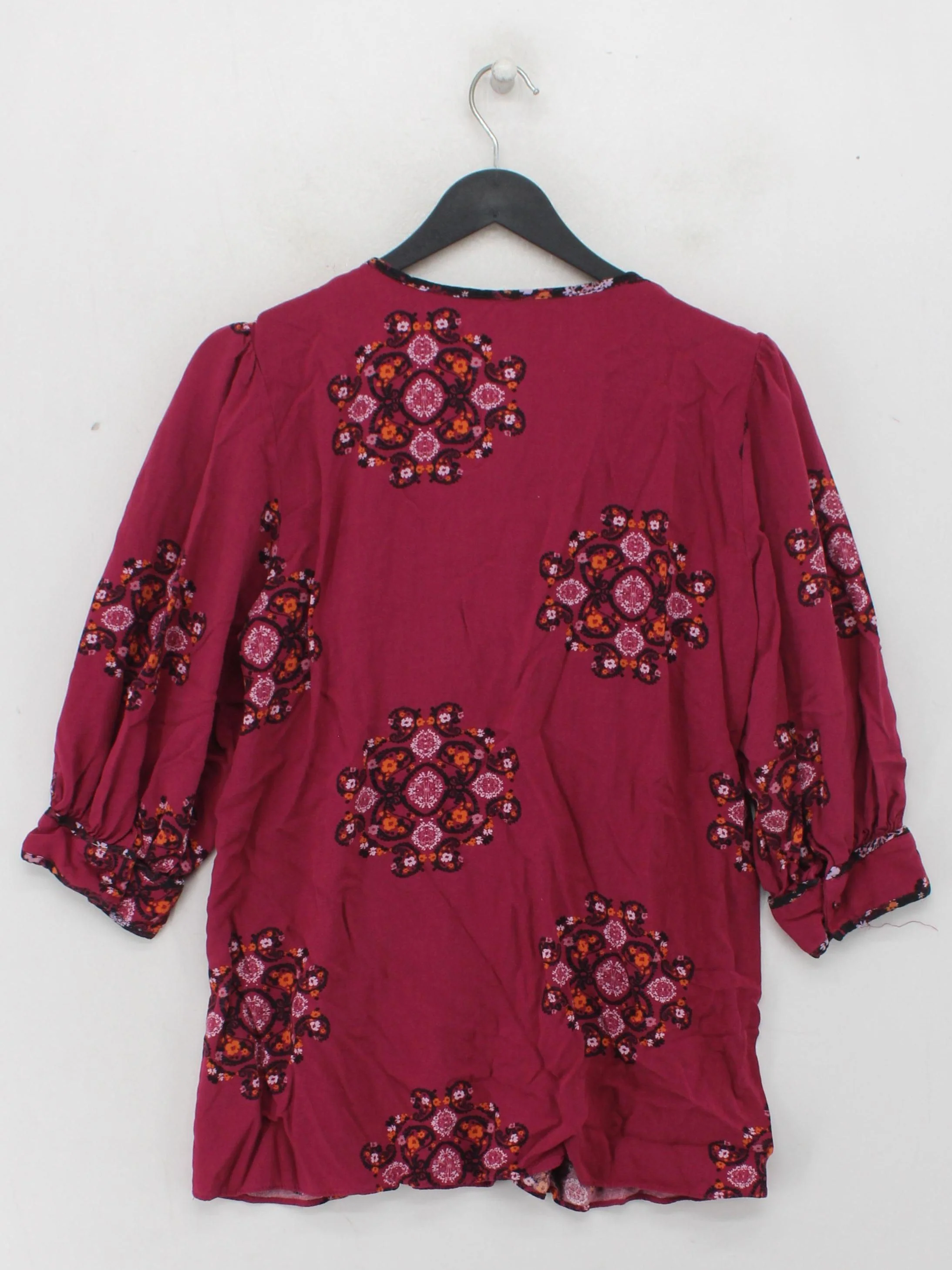 Monsoon Women's Blouse M Red Floral 100% Viscose 3/4 Sleeve V-Neck Basic - Image 2