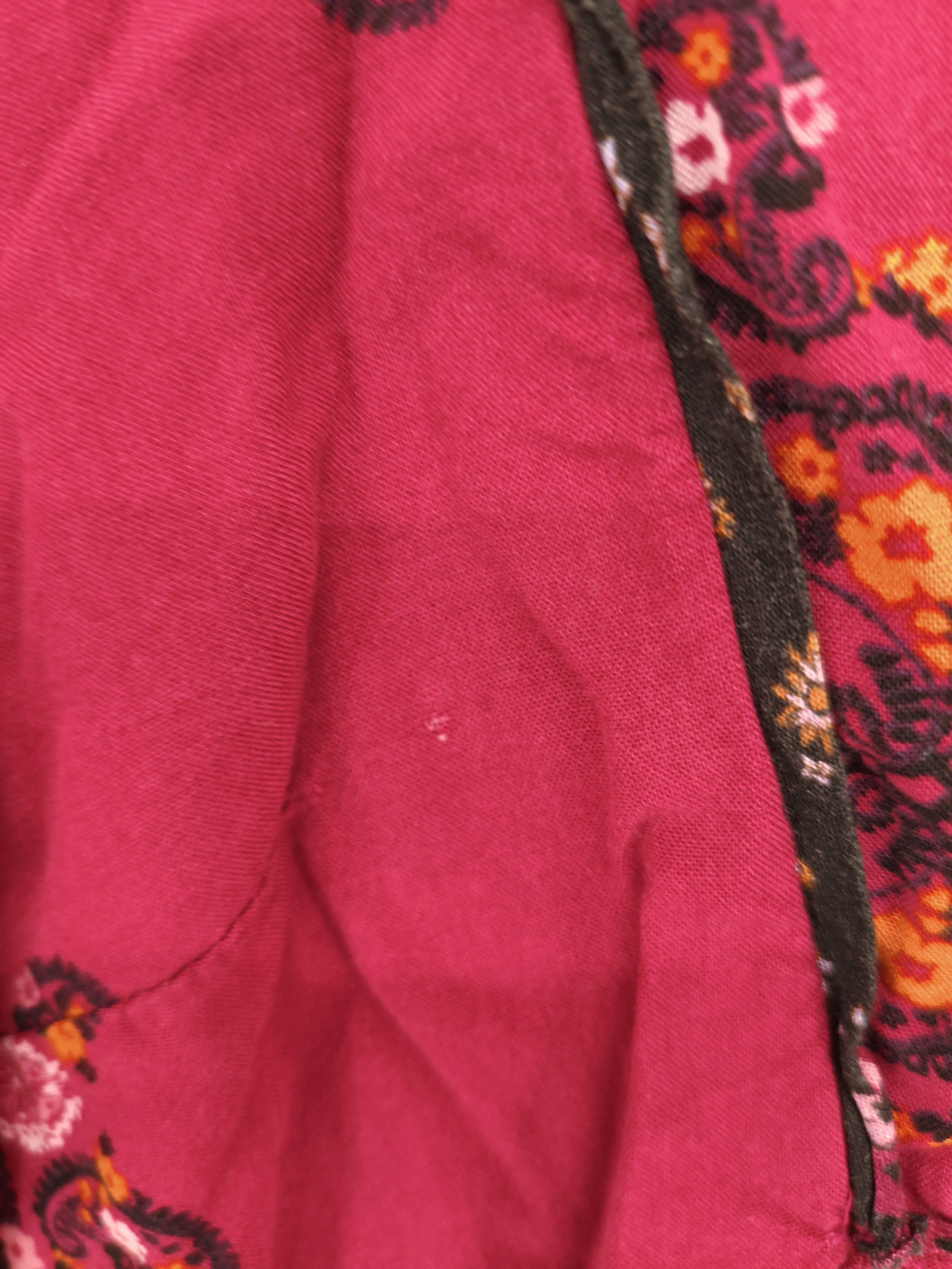 Monsoon Women's Blouse M Red Floral 100% Viscose 3/4 Sleeve V-Neck Basic - Image 5