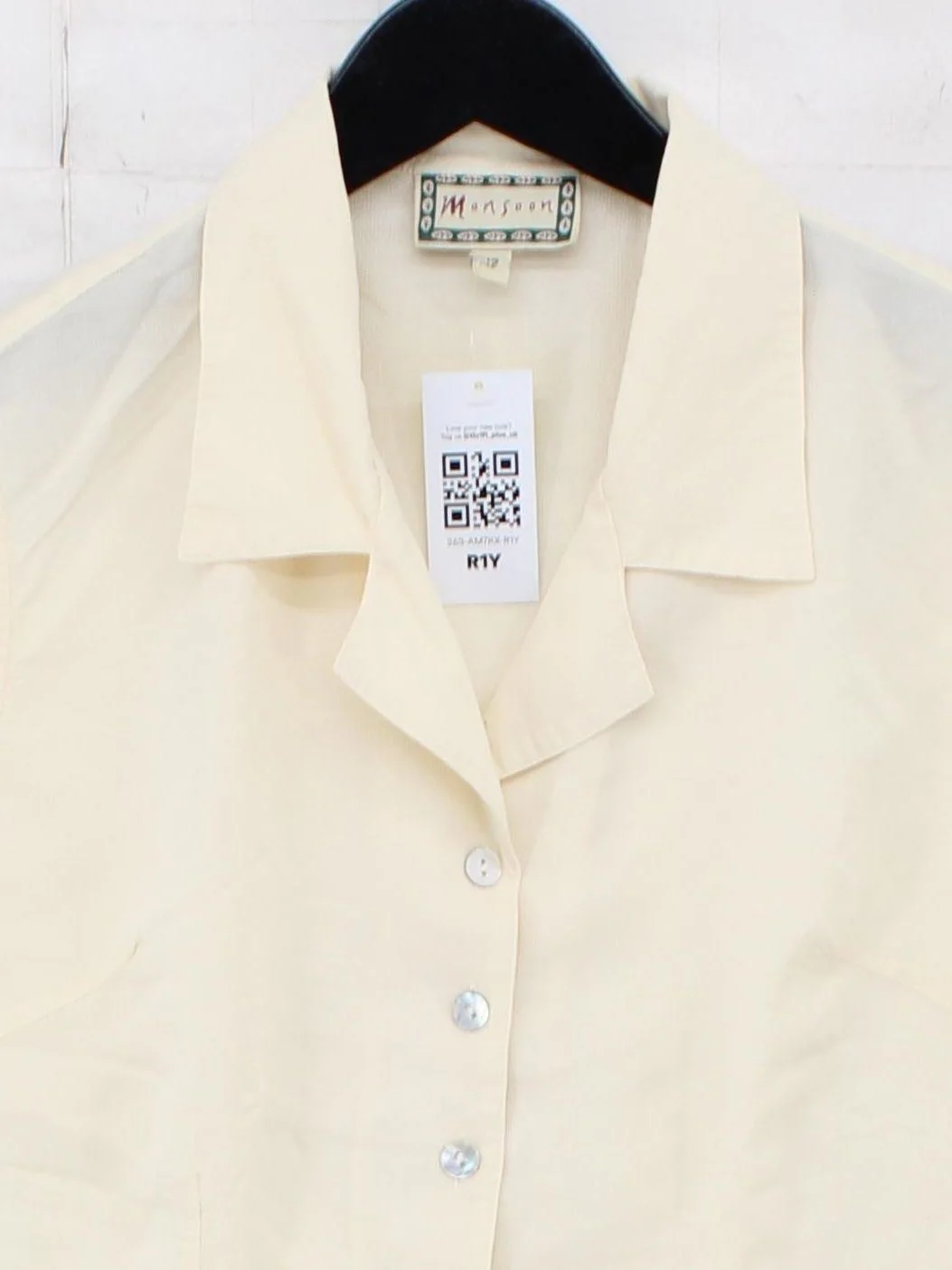 Monsoon Women's Shirt UK 12 Cream 100% Silk Sleeveless Collared Basic - Image 3