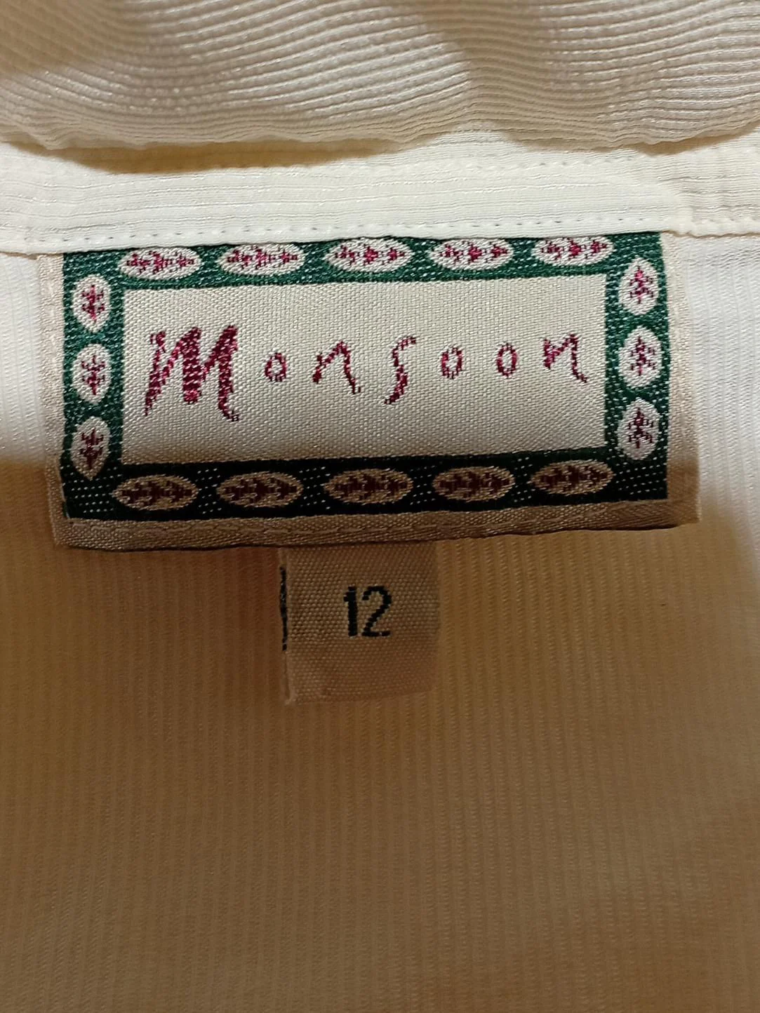 Monsoon Women's Shirt UK 12 Cream 100% Silk Sleeveless Collared Basic - Image 5