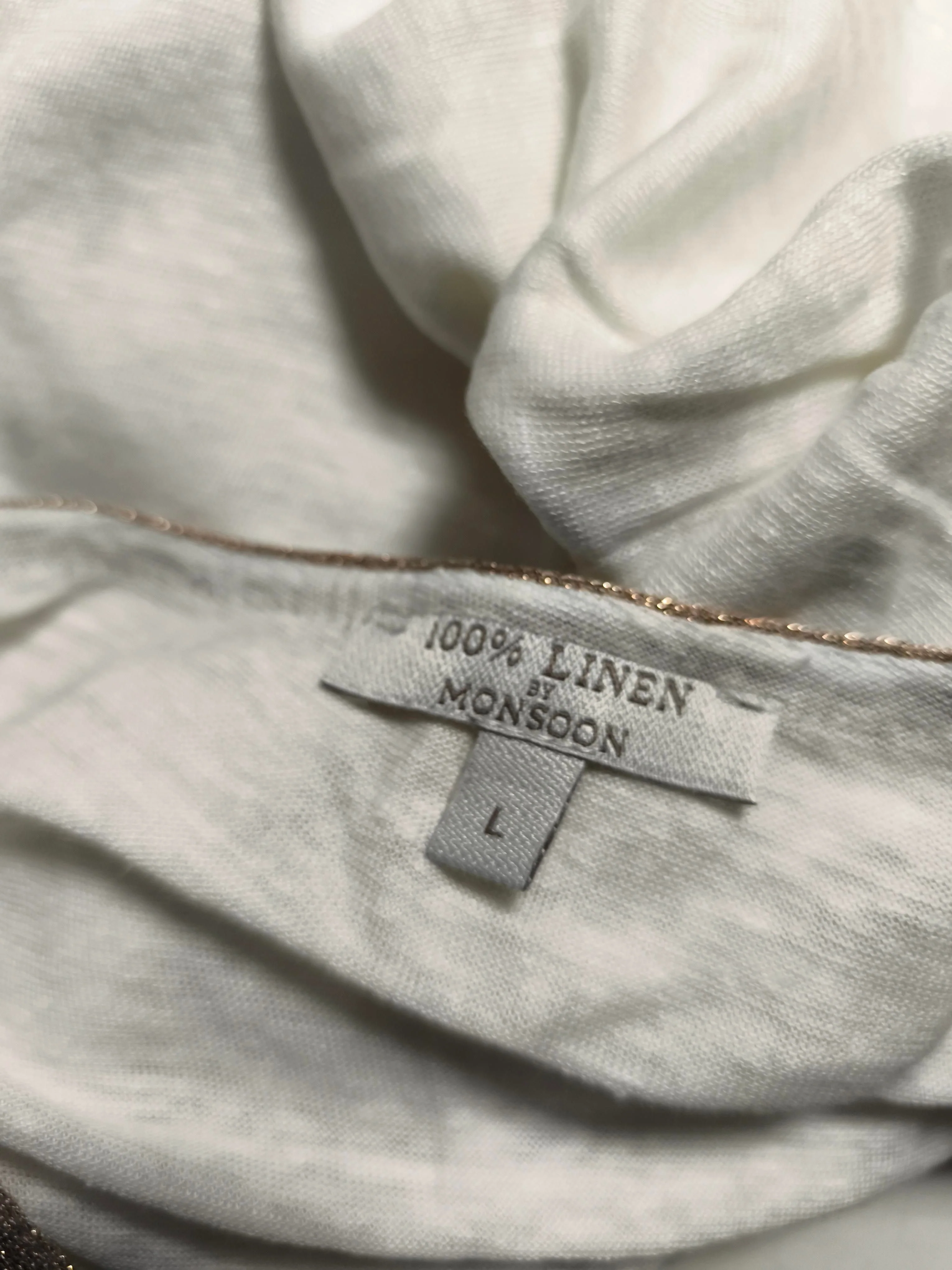 Monsoon Women's T-Shirt L White 100% Linen Short Sleeve V-Neck Basic - Image 5