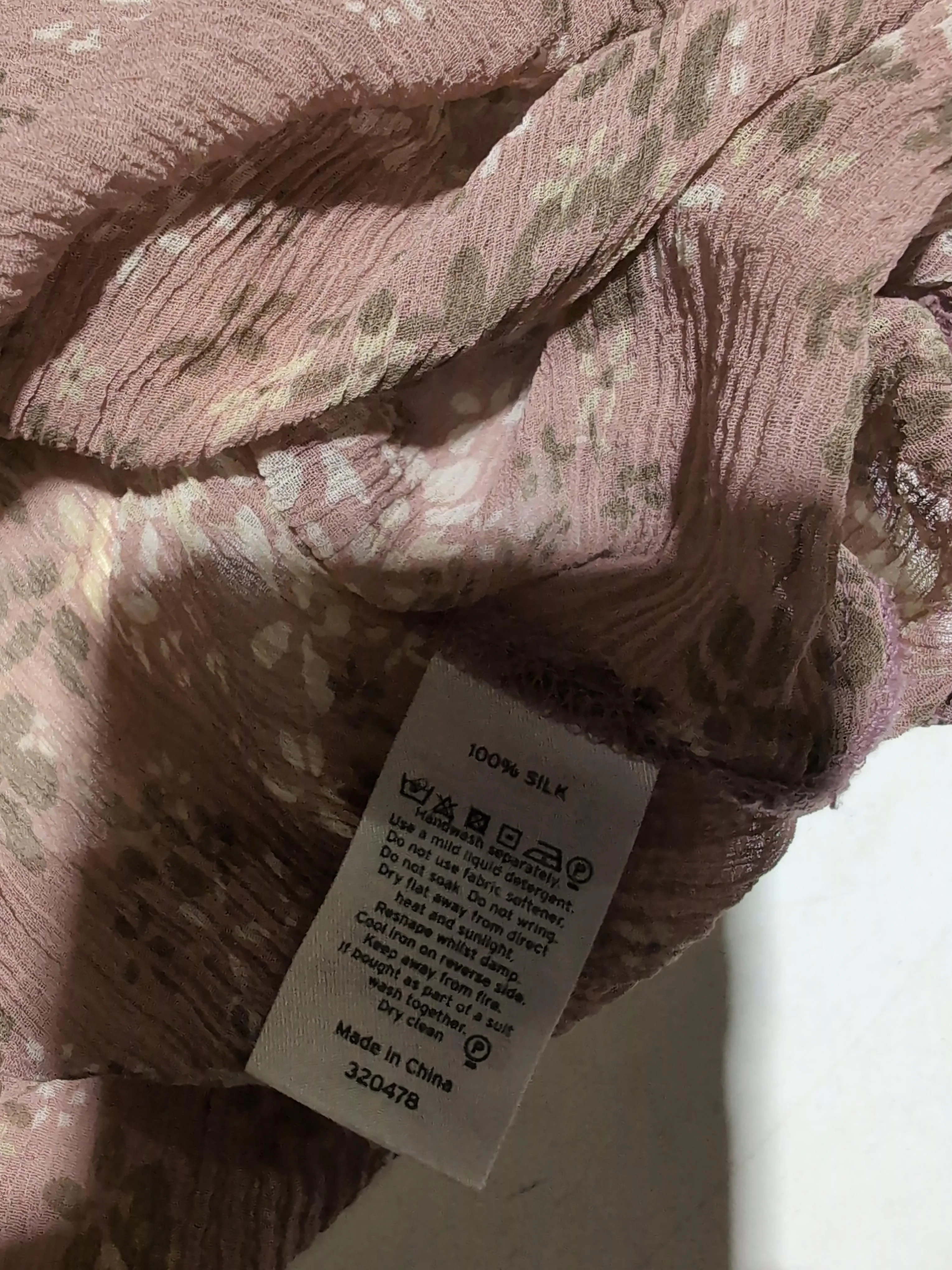 Monsoon Women's Top M Pink Floral 100% Silk Long Sleeve Round Neck Basic - Image 6