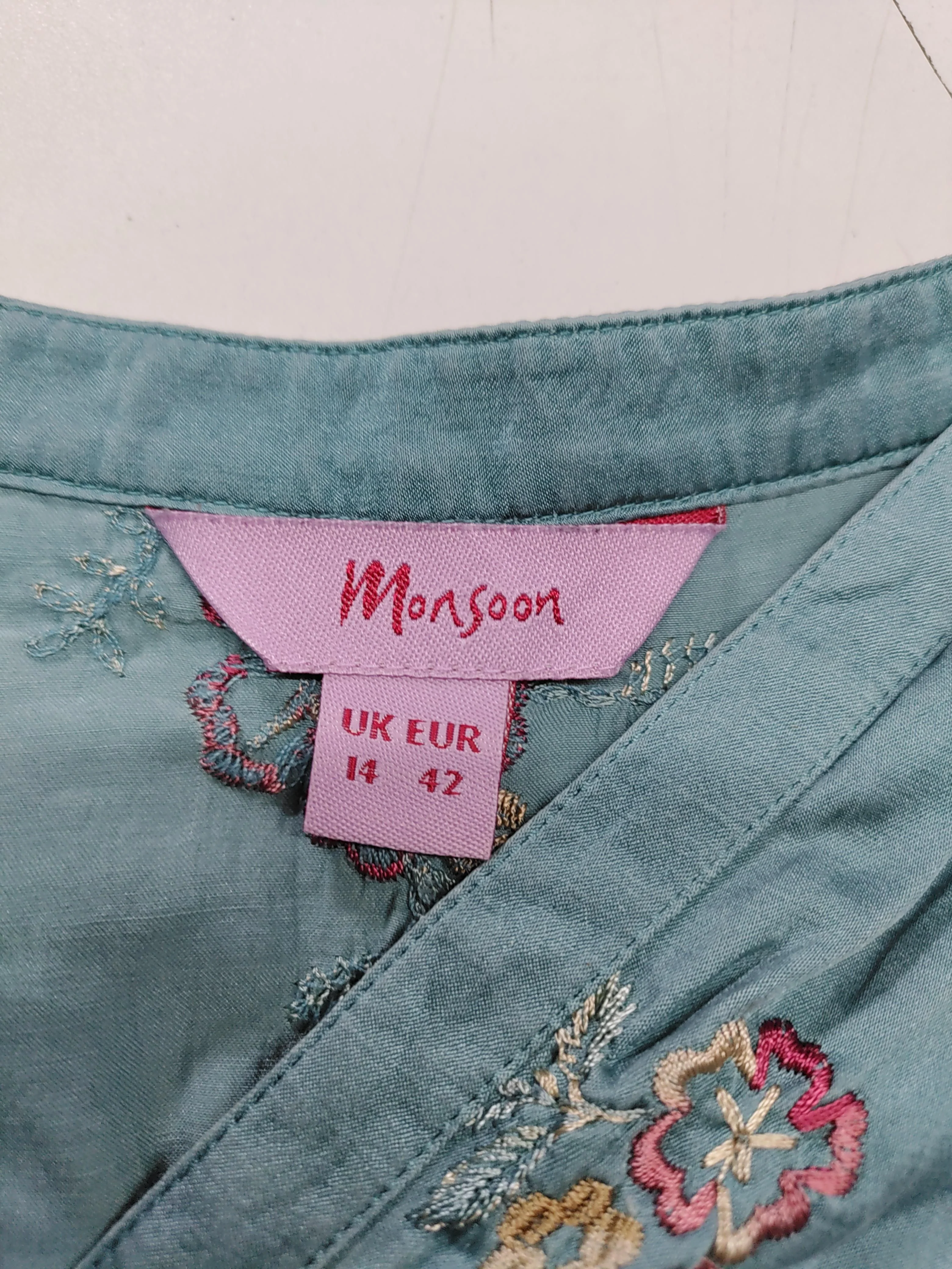 Monsoon Women's Top UK 14 Green Silk with Cotton Basic - Image 5