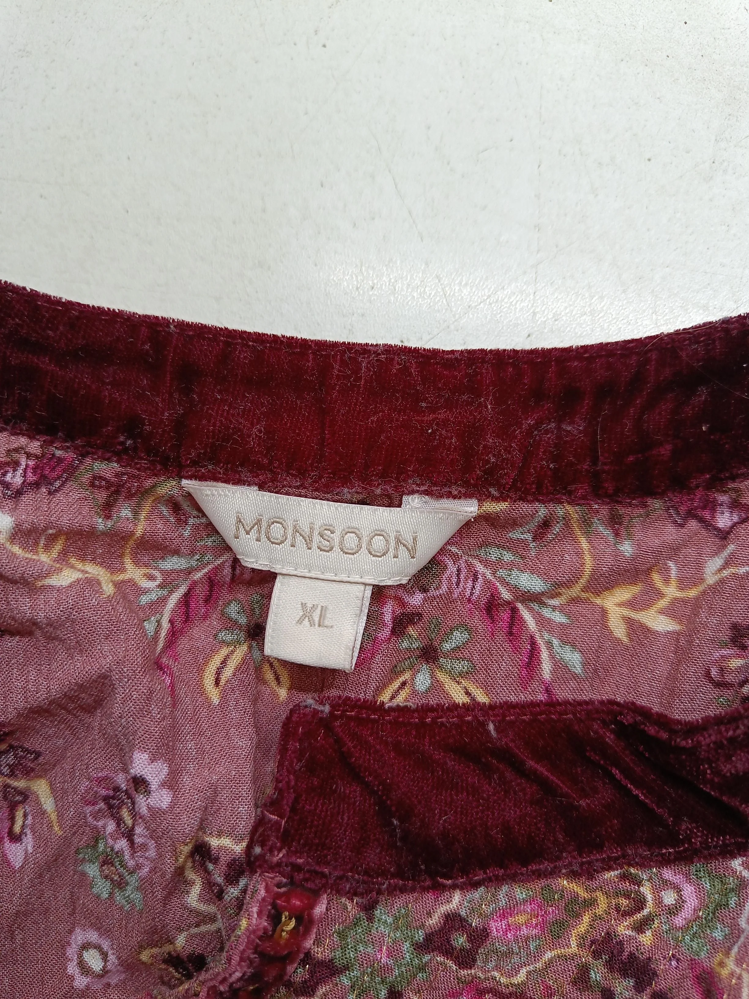 Monsoon Women's Top XL Red Floral 100% Viscose 3/4 Sleeve V-Neck Basic - Image 5