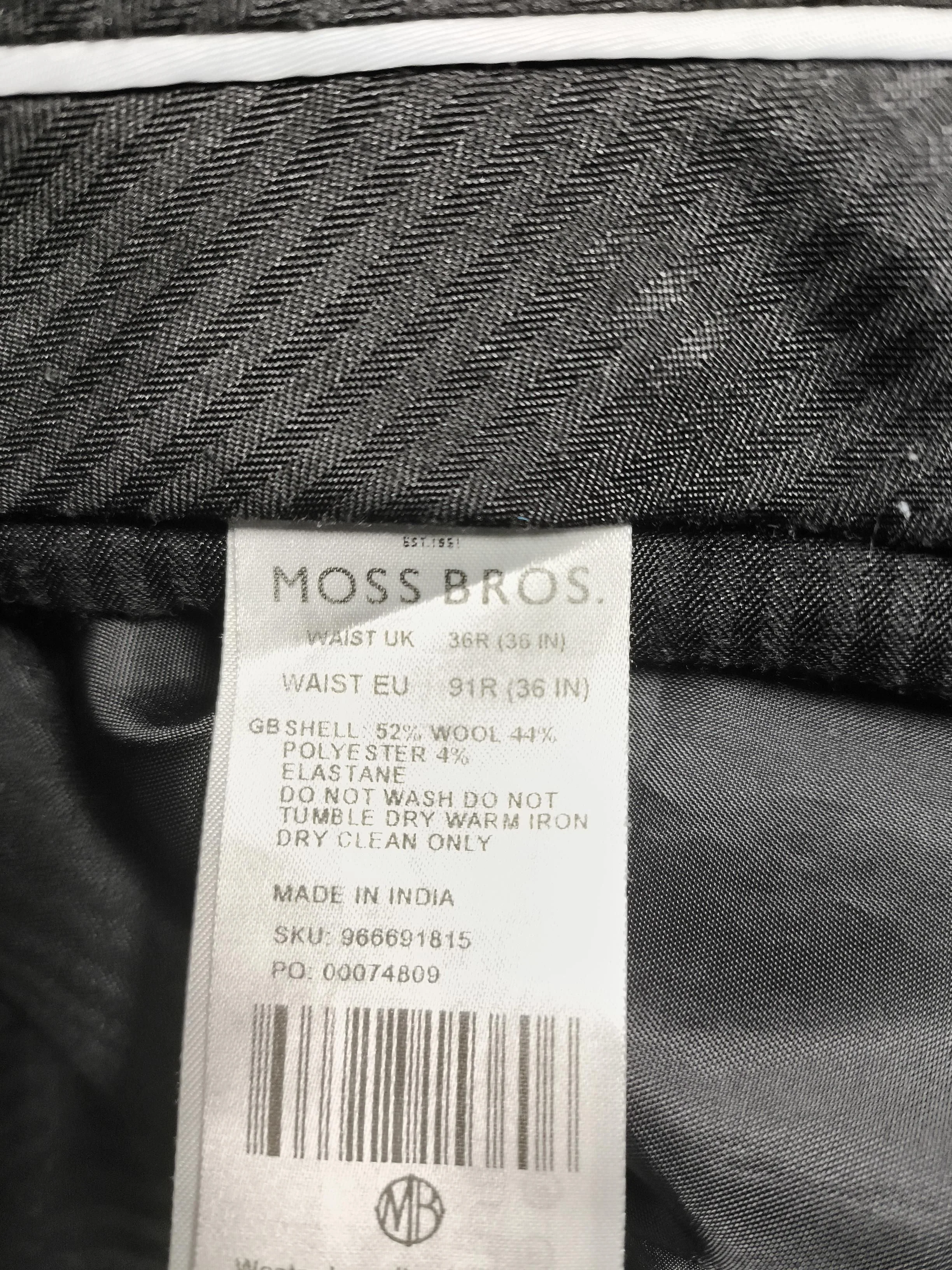 Moss Bros Men's Trousers W 36 in Black Wool with Polyester, Elastane Chino - Image 7
