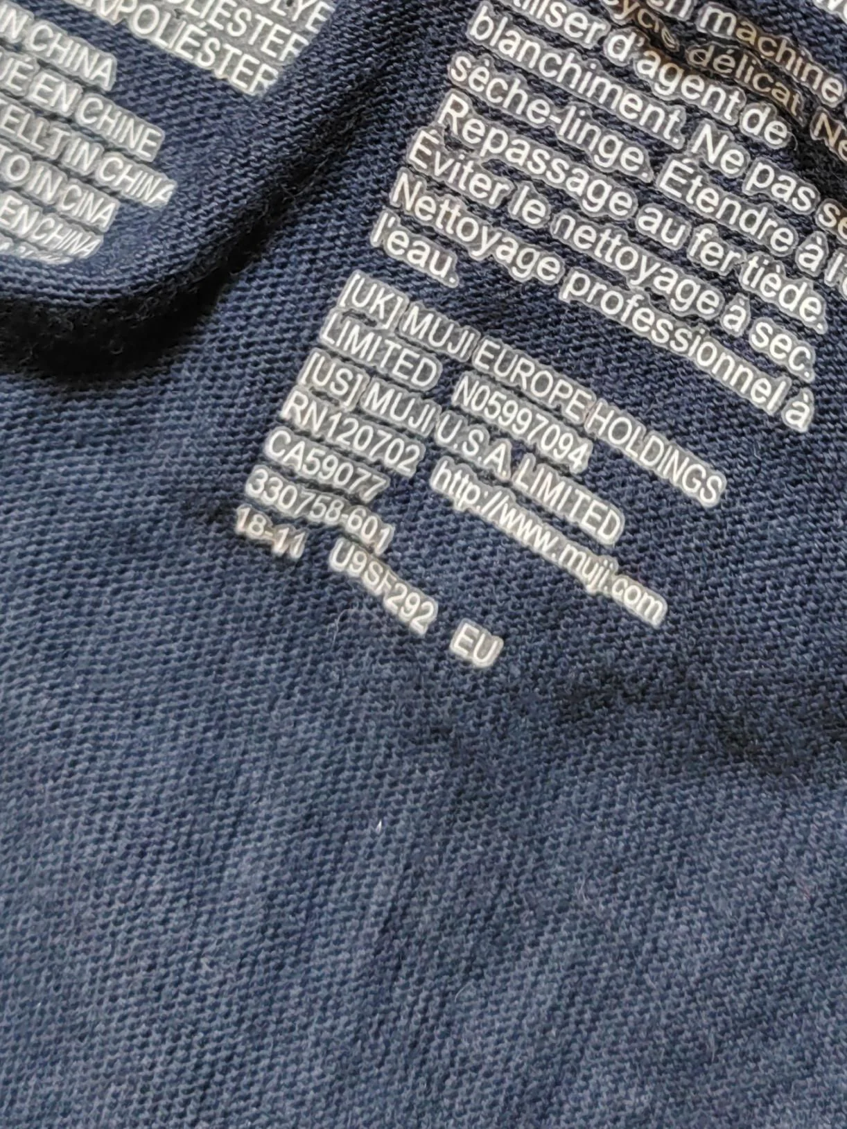 MUJI Men's T-Shirt L Blue Cotton with Polyester Sleeveless Round Neck Basic - Image 6