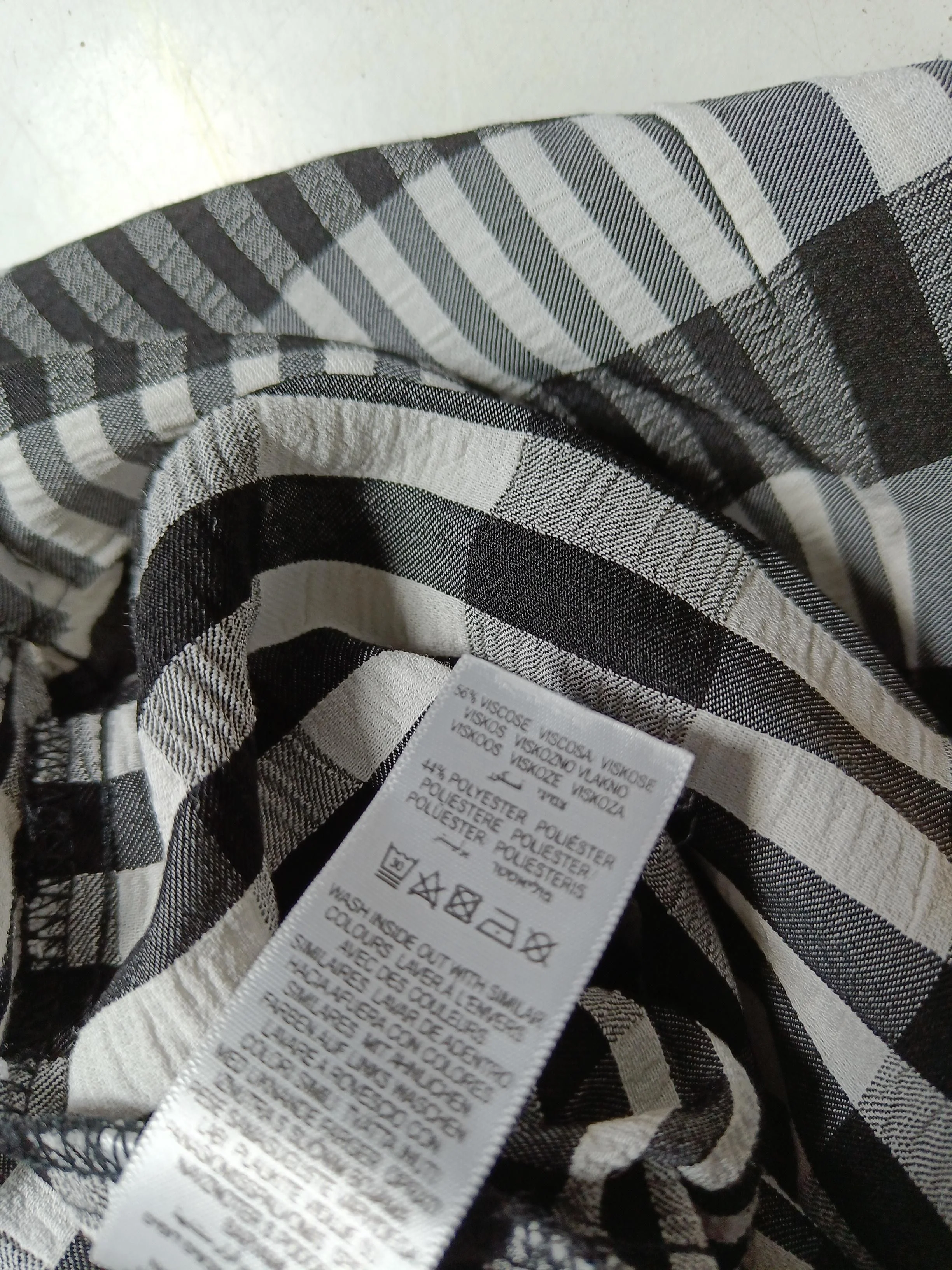 Never Fully Dressed Women's Shorts XXL Black Viscose with Polyester Mom - Image 7