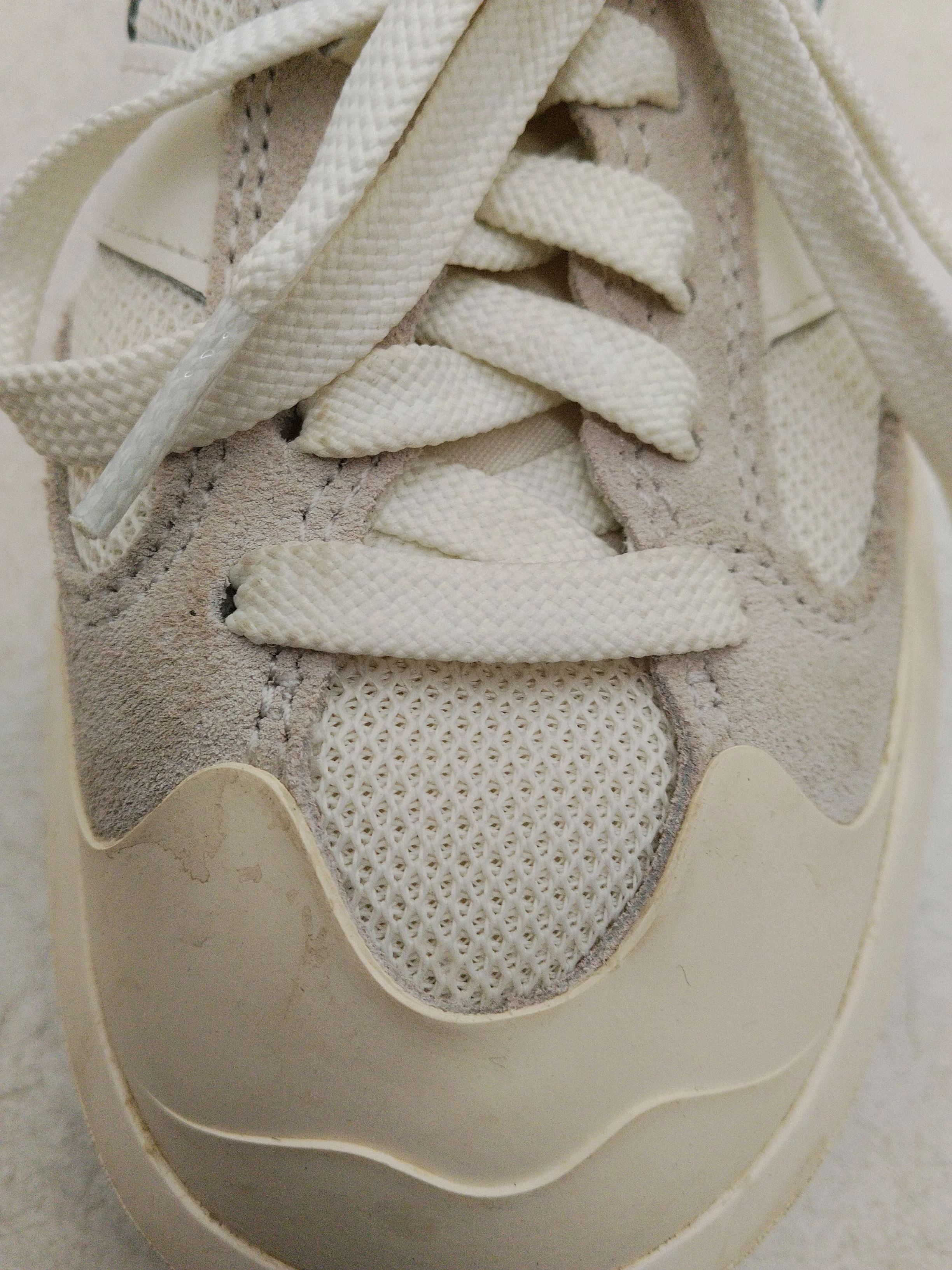 New Balance CT302 Women's Trainers US5 in Cream - Image 10