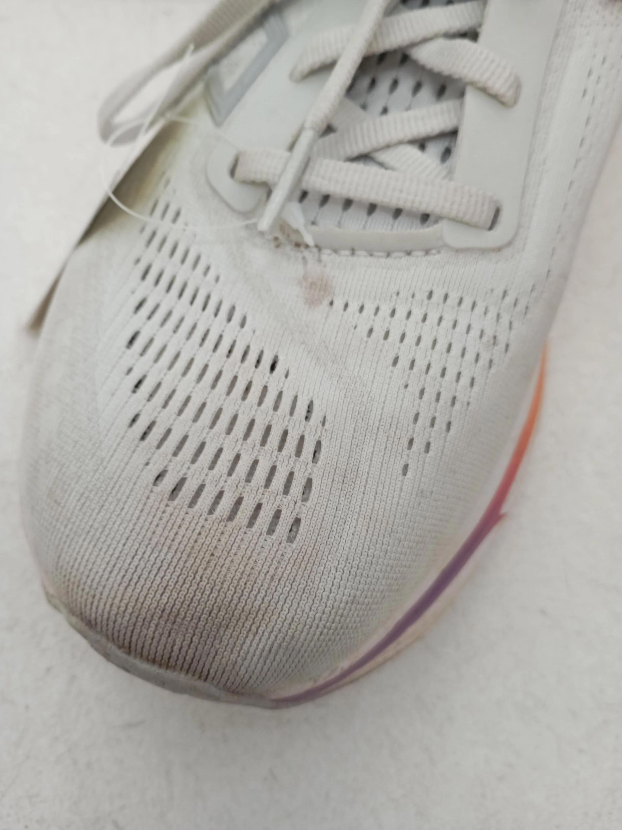 New Balance Fresh Foam X 1080 Women's Trainers UK6 in White - Image 8