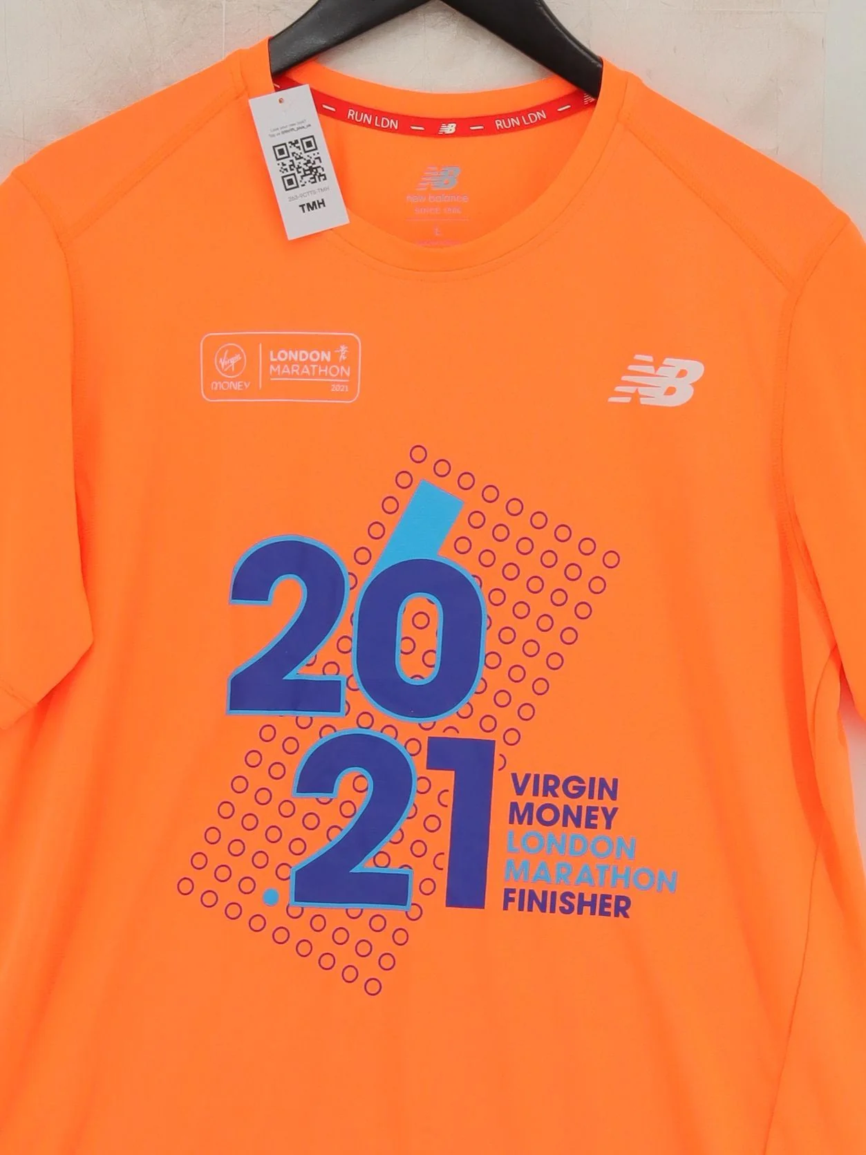 New Balance Men's T-Shirt L Orange Graphic 100% Polyester Round Neck Basic - Image 3