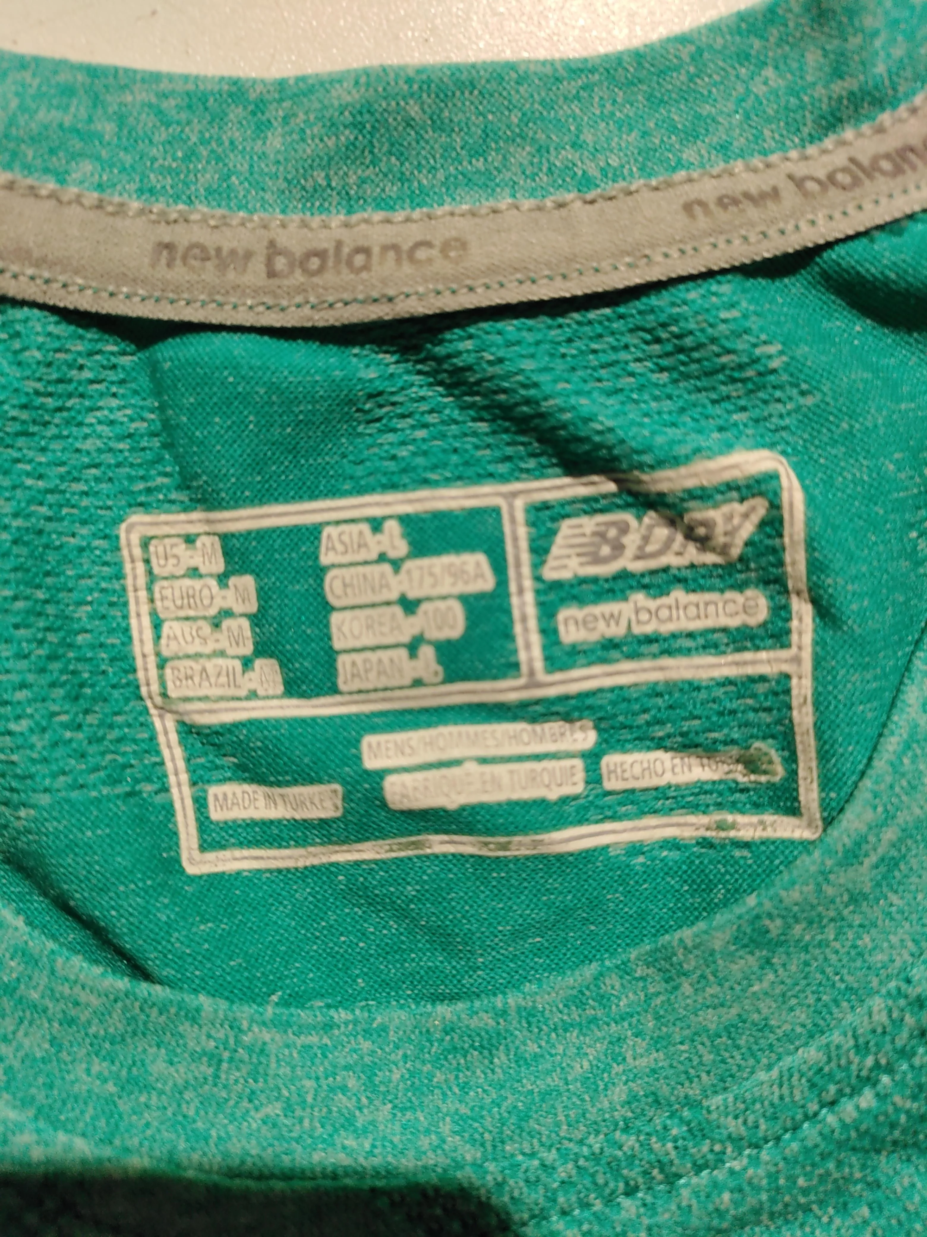 New Balance Men's T-Shirt M Green Geometric 100% Other Round Neck Basic - Image 5