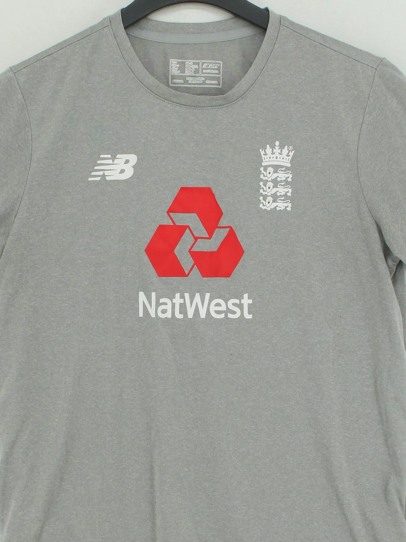 New Balance Men's T-Shirt S Grey Graphic 100% Polyester Basic - Image 3
