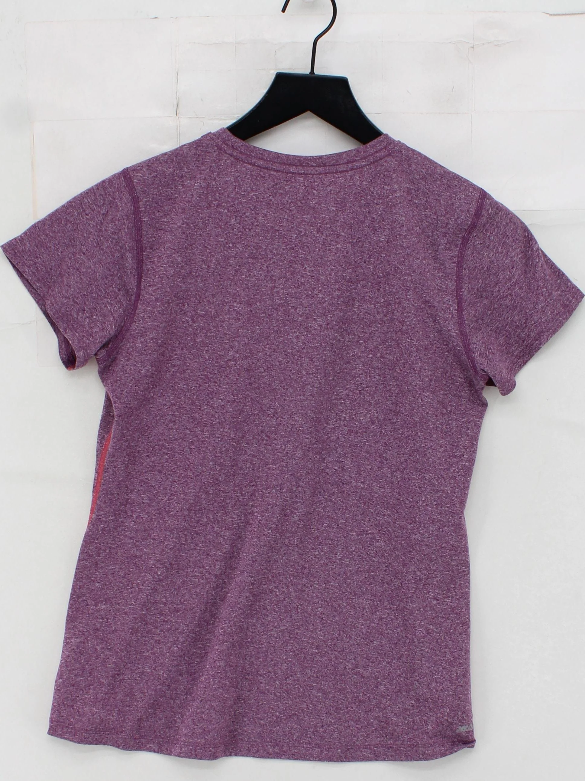 New Balance Women's T-Shirt M Purple Graphic 100% Polyester Basic - Image 2
