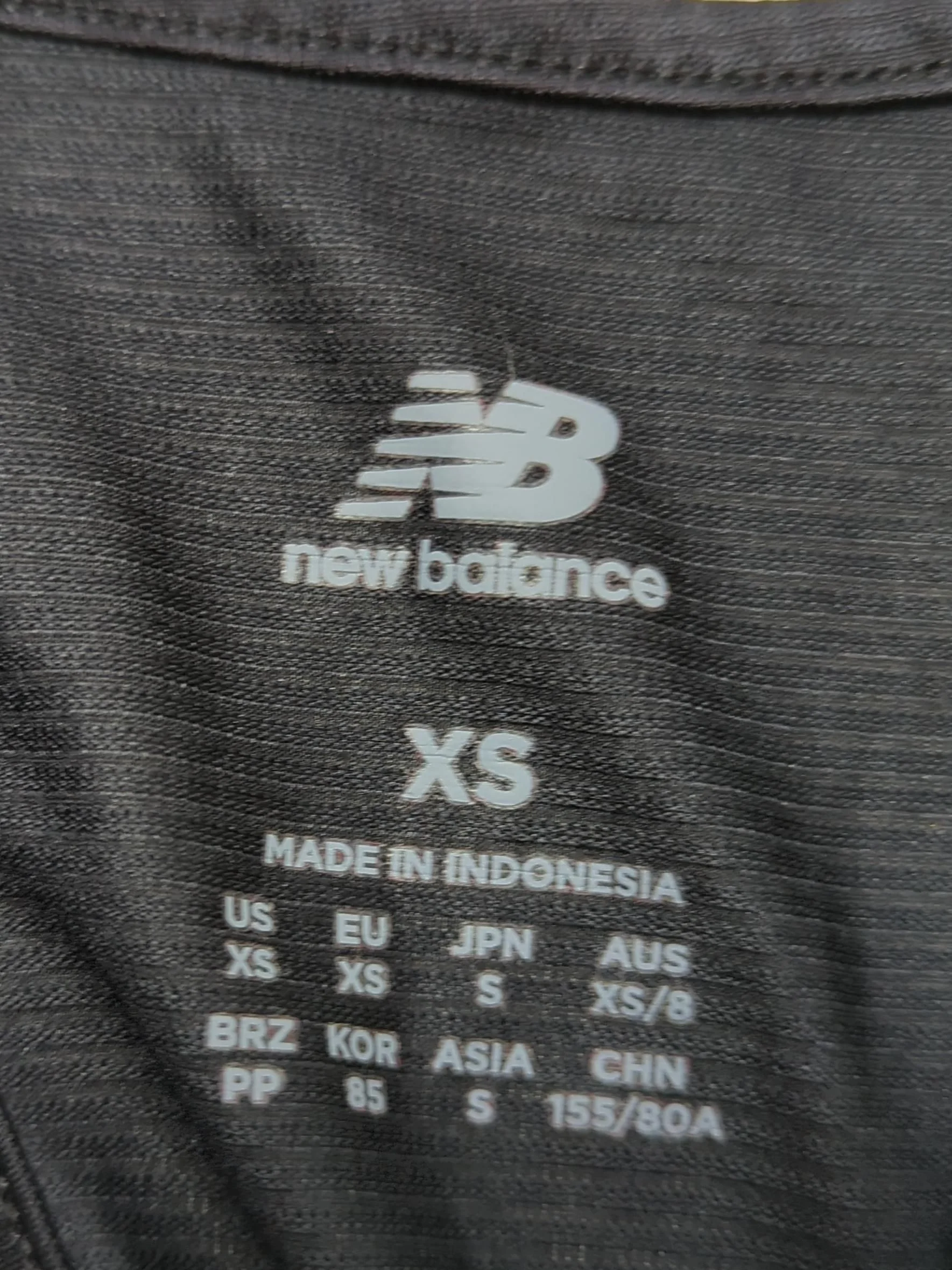 New Balance Women's T-Shirt XS Black 100% Polyester Sleeveless Basic - Image 5