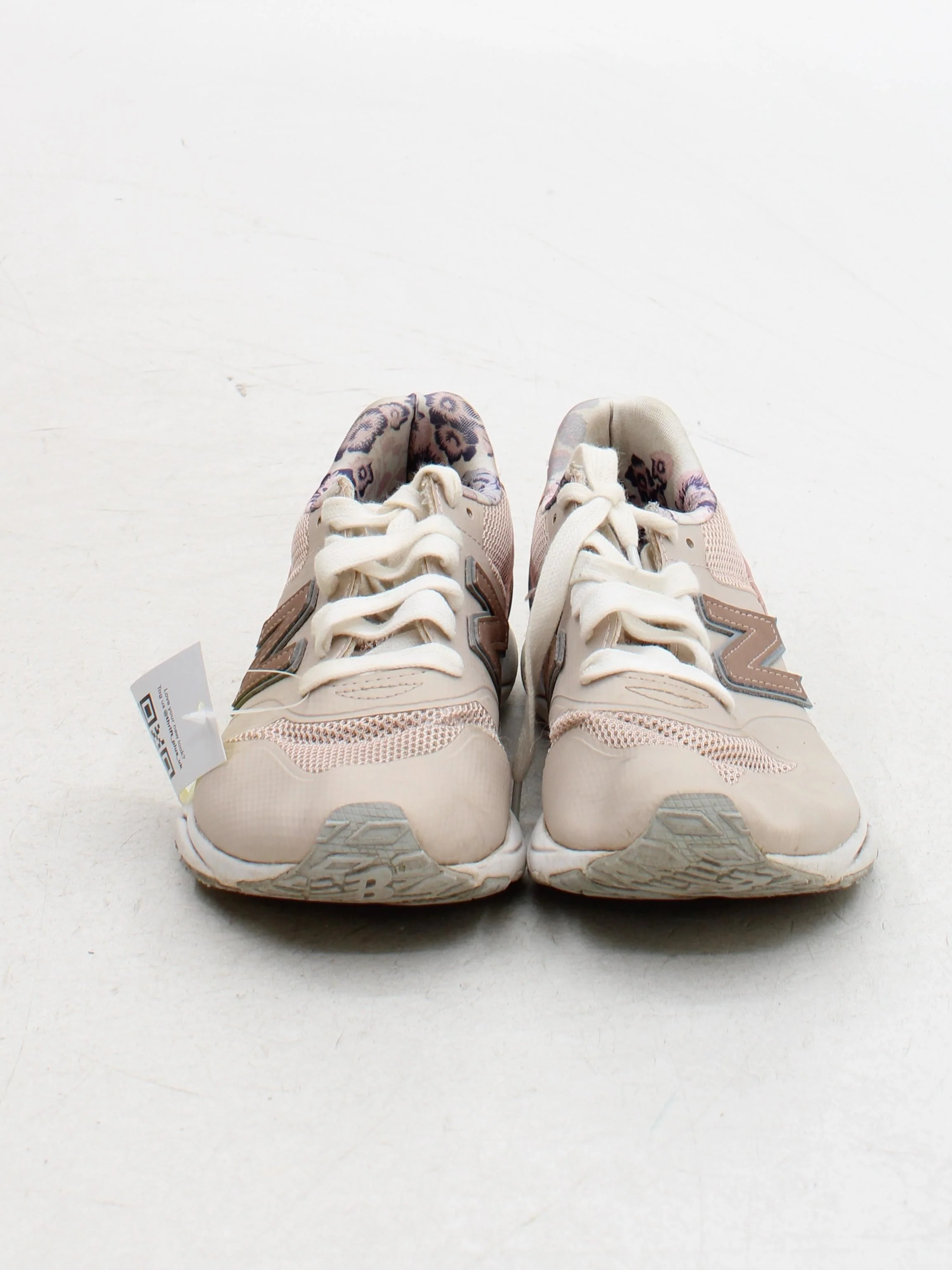 New Balance Women's Trainers EU37.5 in Cream - Image 2