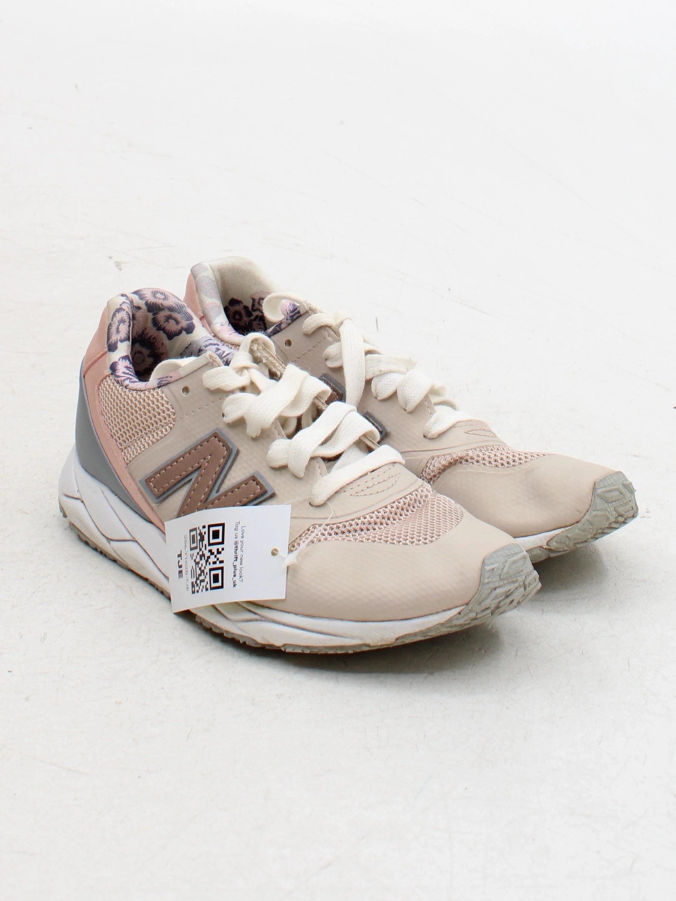 New Balance Women's Trainers EU37.5 in Cream - Image 4