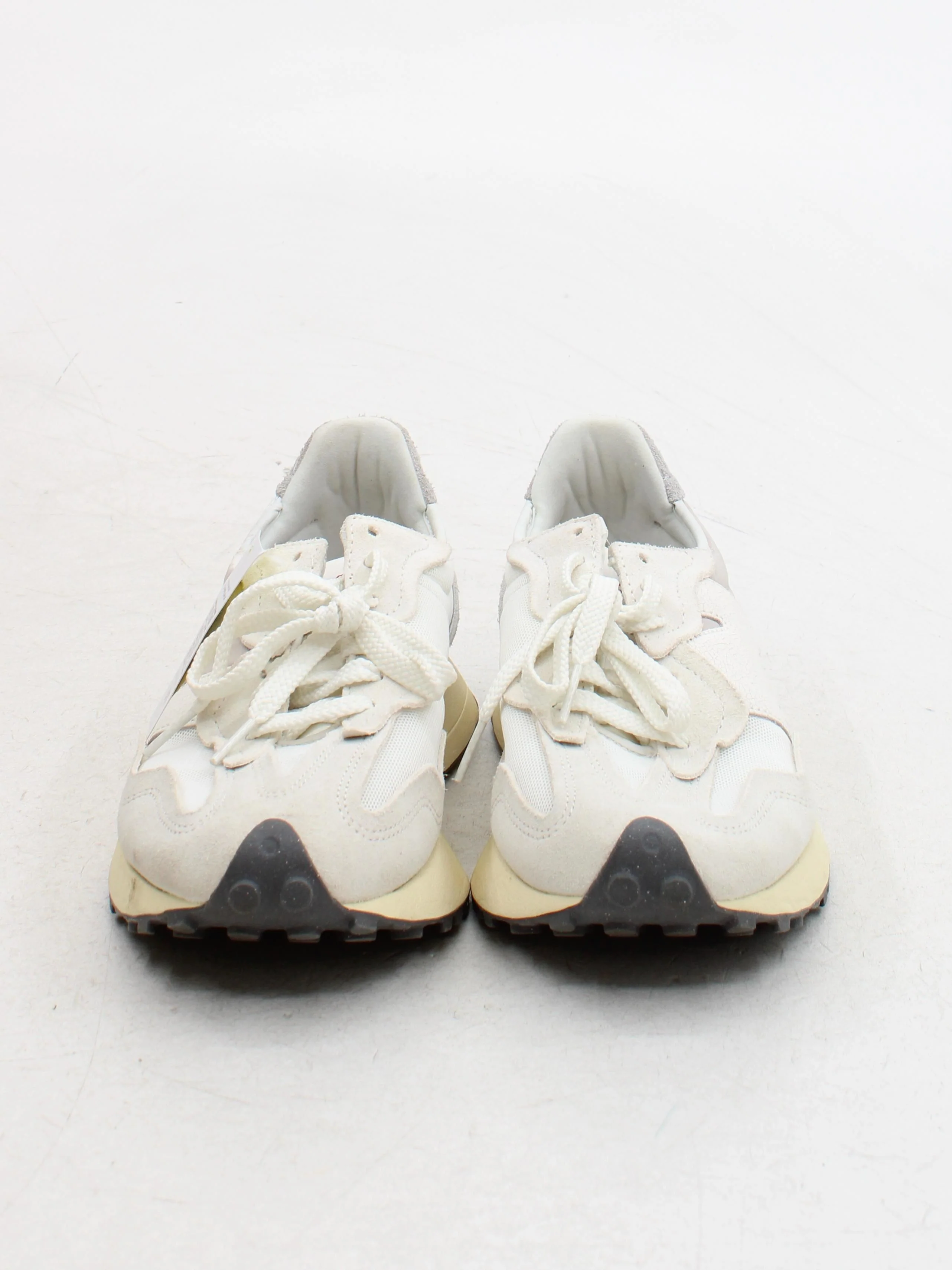 New Balance Women's Trainers EU42 in Cream - Image 2
