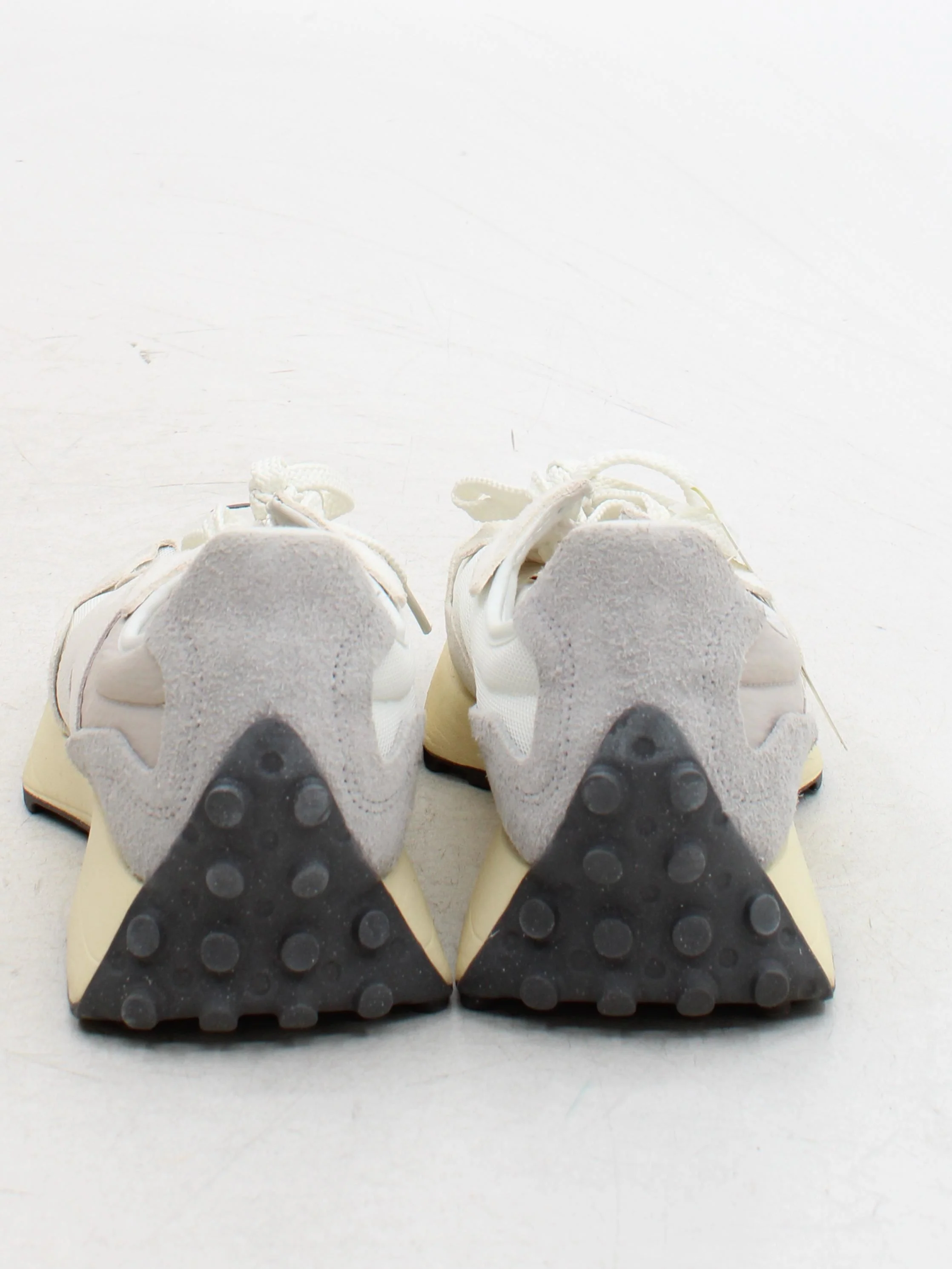 New Balance Women's Trainers EU42 in Cream - Image 3