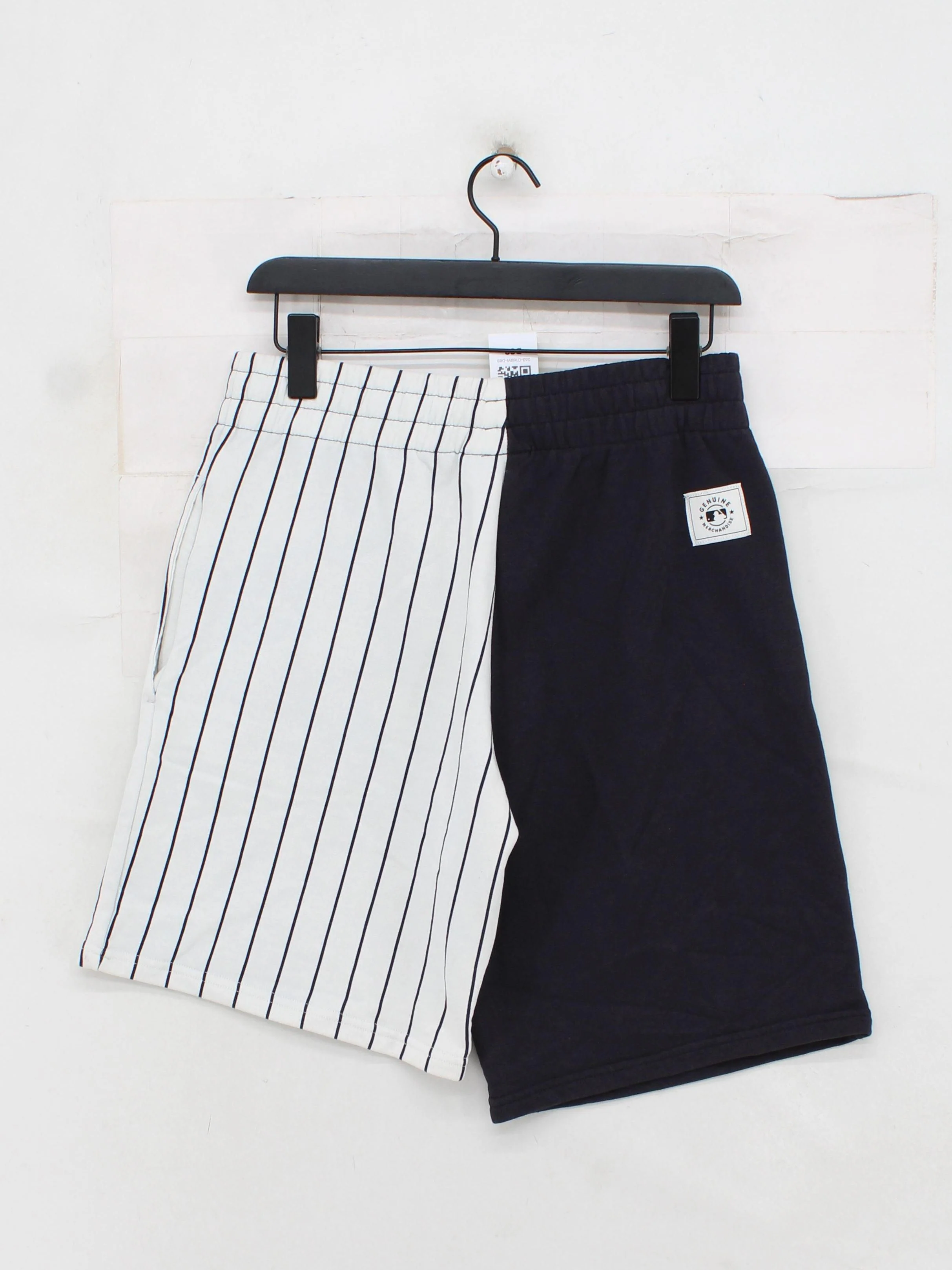 New Era Men's Shorts M Multi Striped Cotton with Polyester Sweat - Image 2