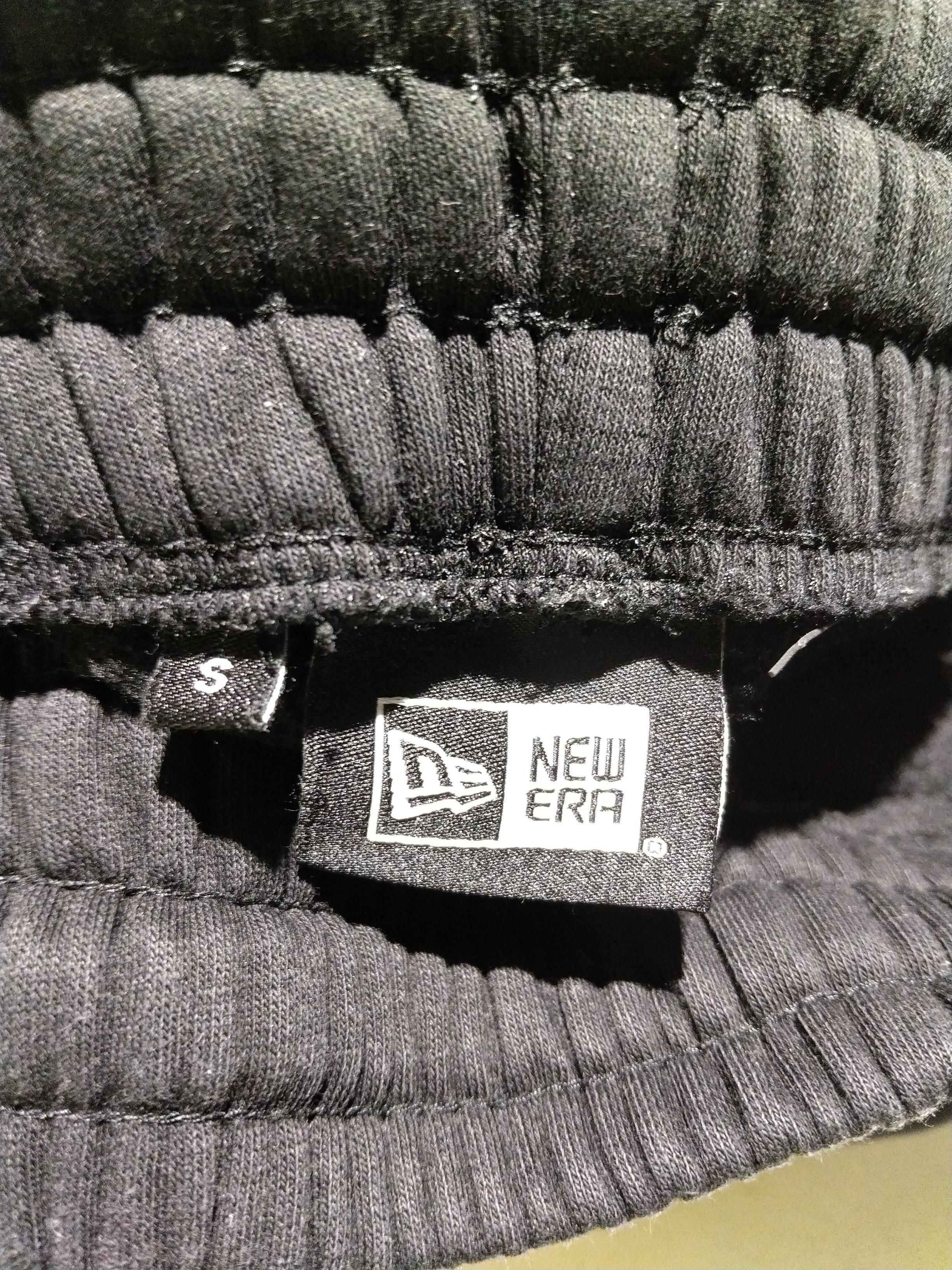 New Era Men's Sports Bottoms S Black Cotton with Polyester Tapered Sweatpants - Image 5