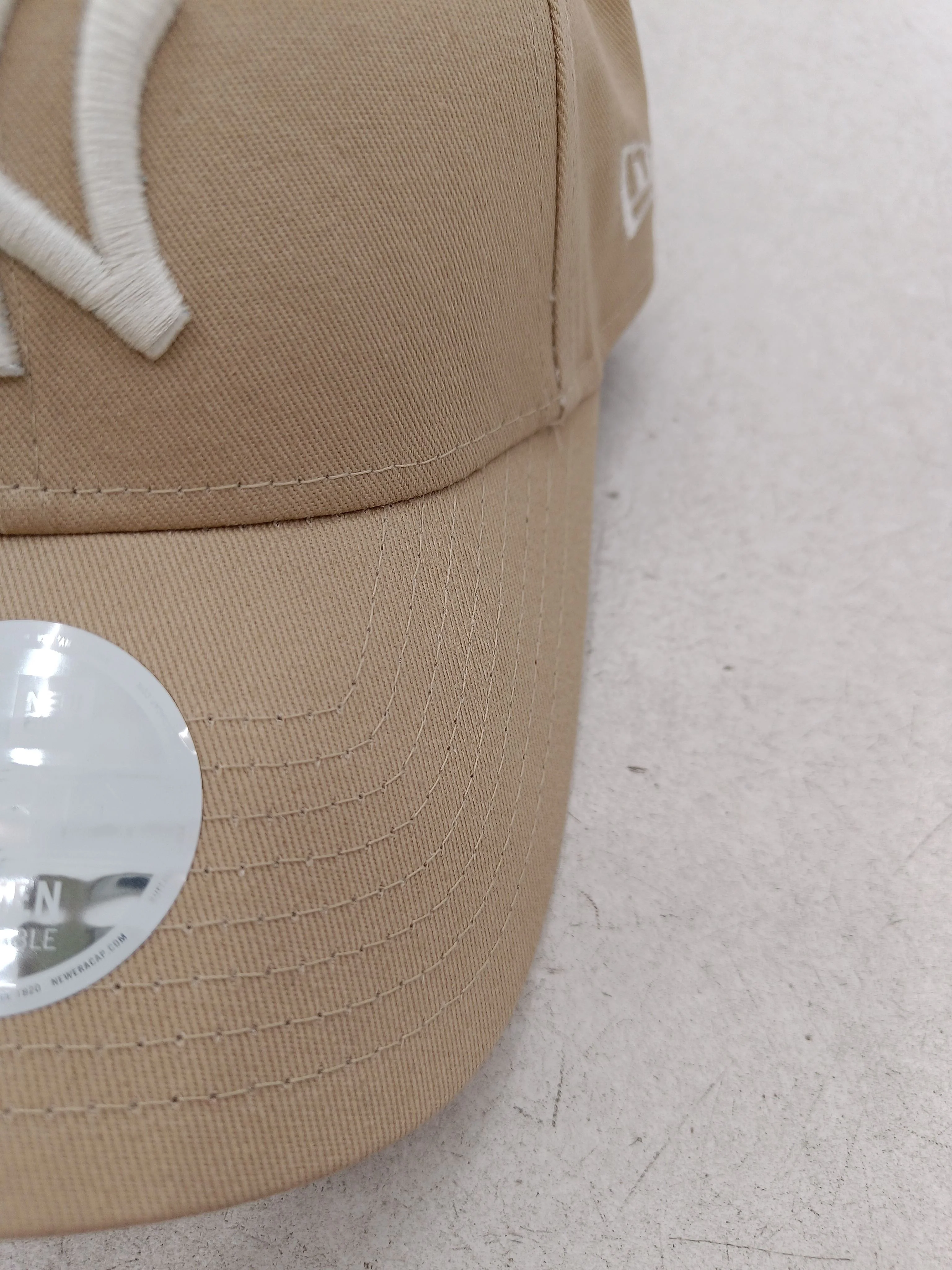 New Era Women's Hat Tan 100% Cotton Baseball Cap New with tags - Image 3