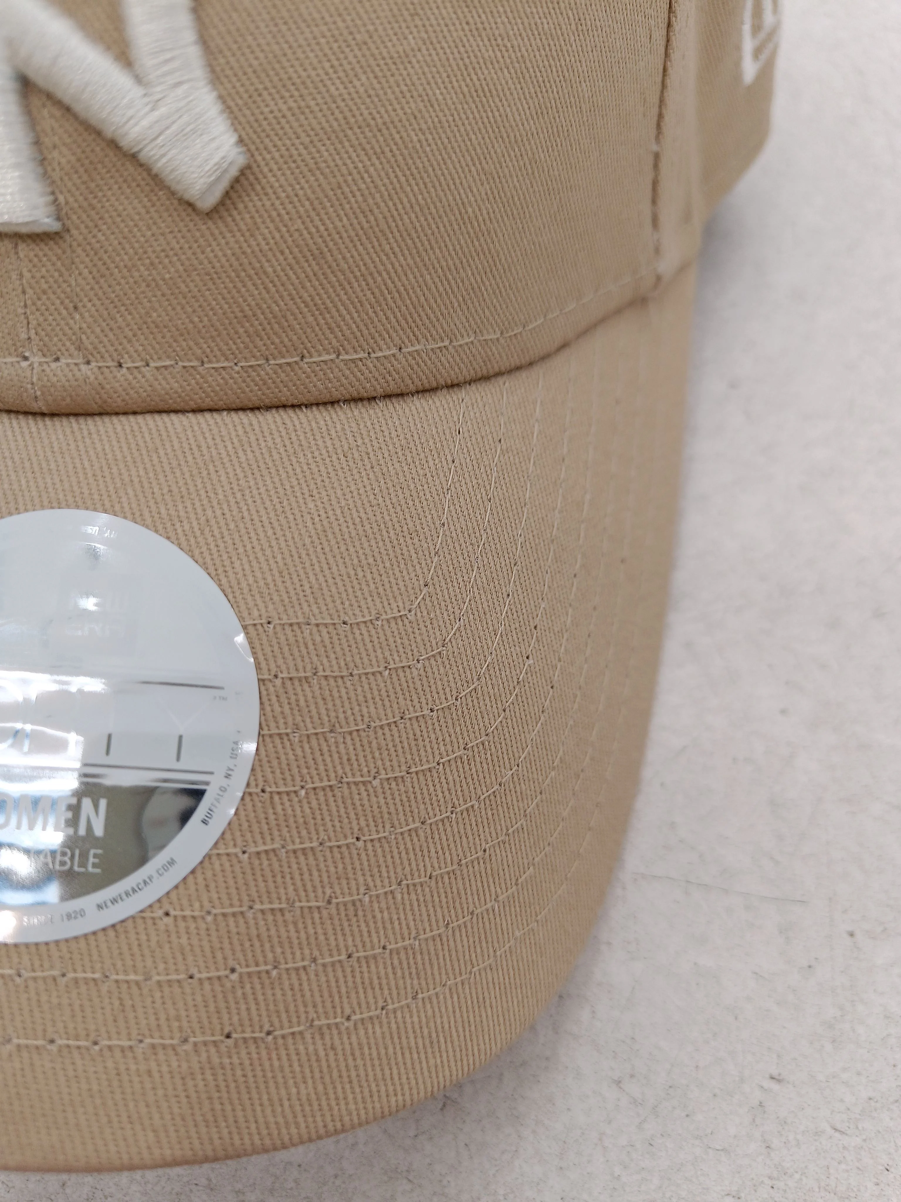 New Era Women's Hat Tan 100% Cotton Baseball Cap New with tags - Image 3