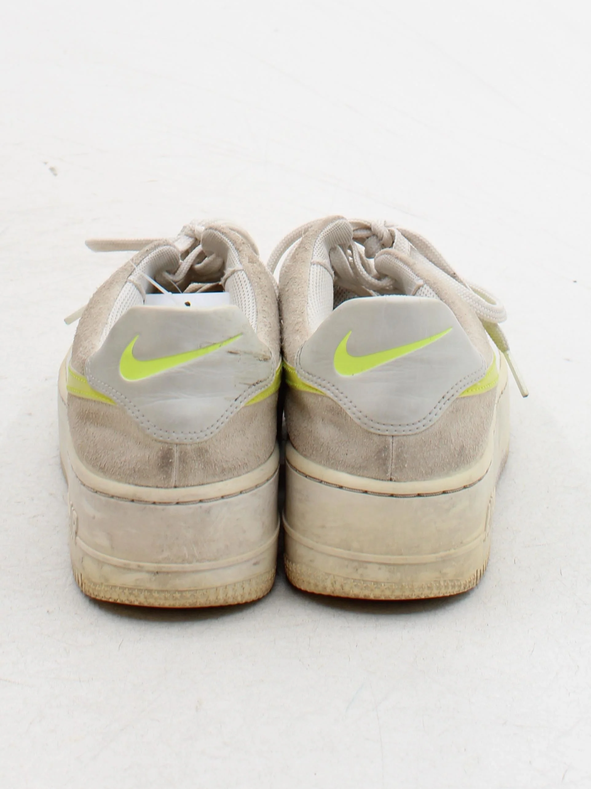 Nike Air Force 1 Women's Trainers EU40.5 in White - Image 3