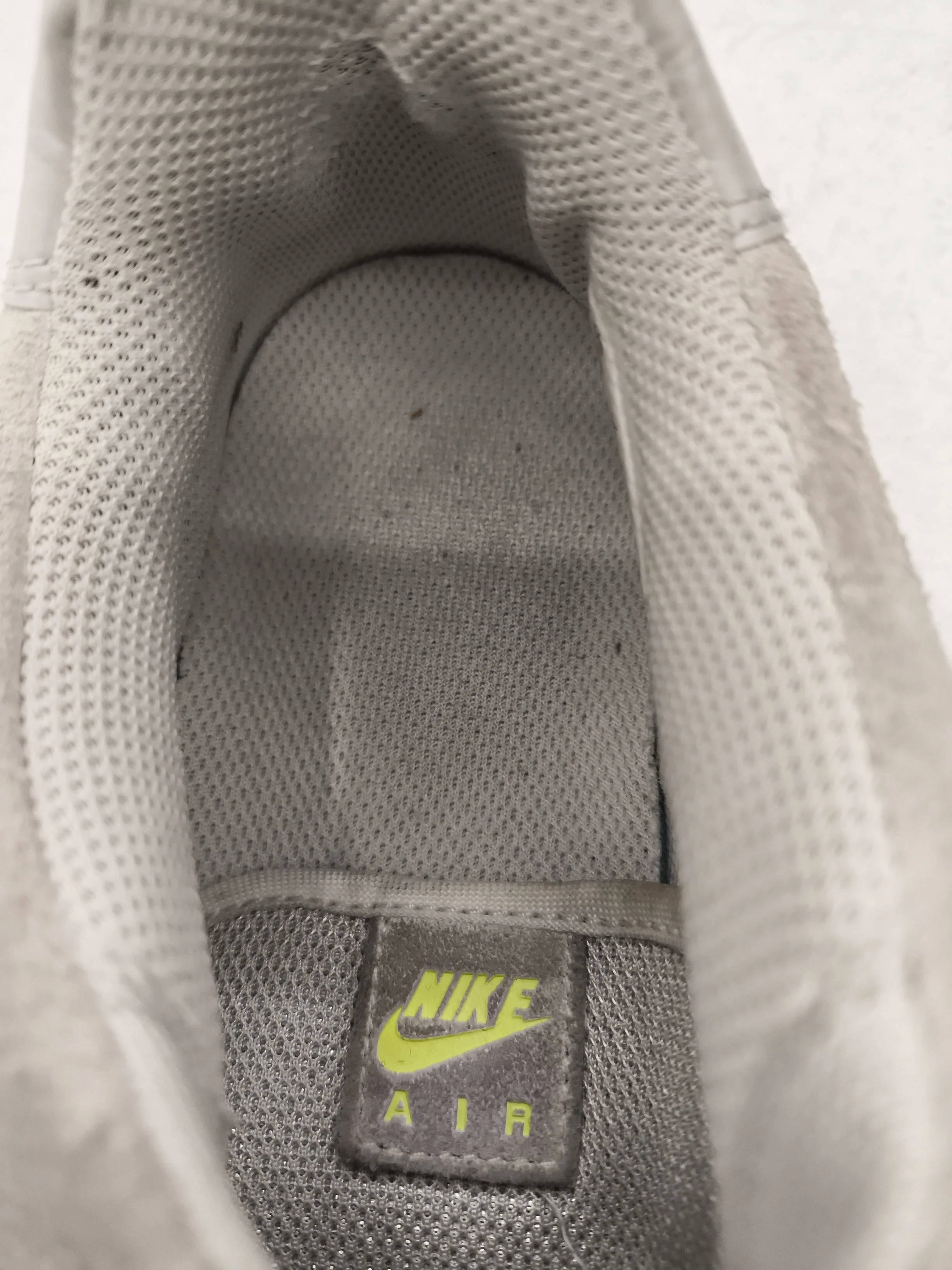 Nike Air Force 1 Women's Trainers EU40.5 in White - Image 6