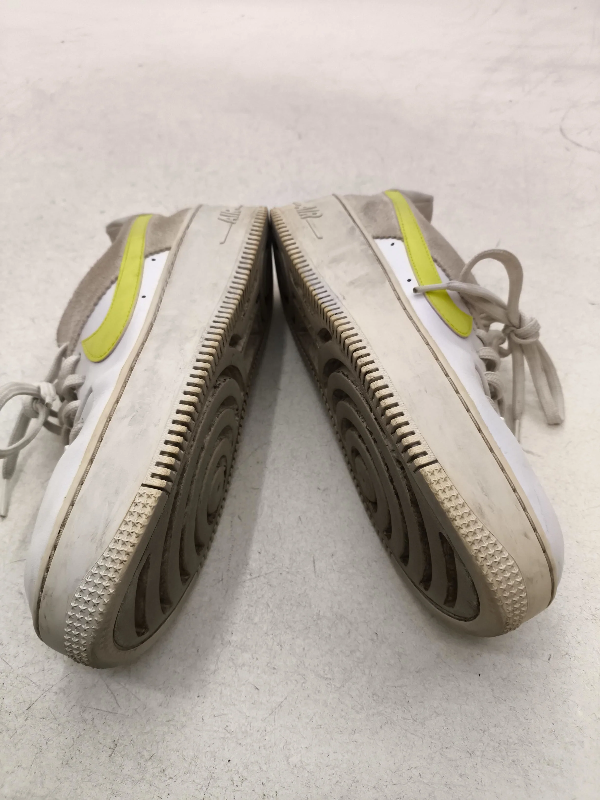 Nike Air Force 1 Women's Trainers EU40.5 in White - Image 7