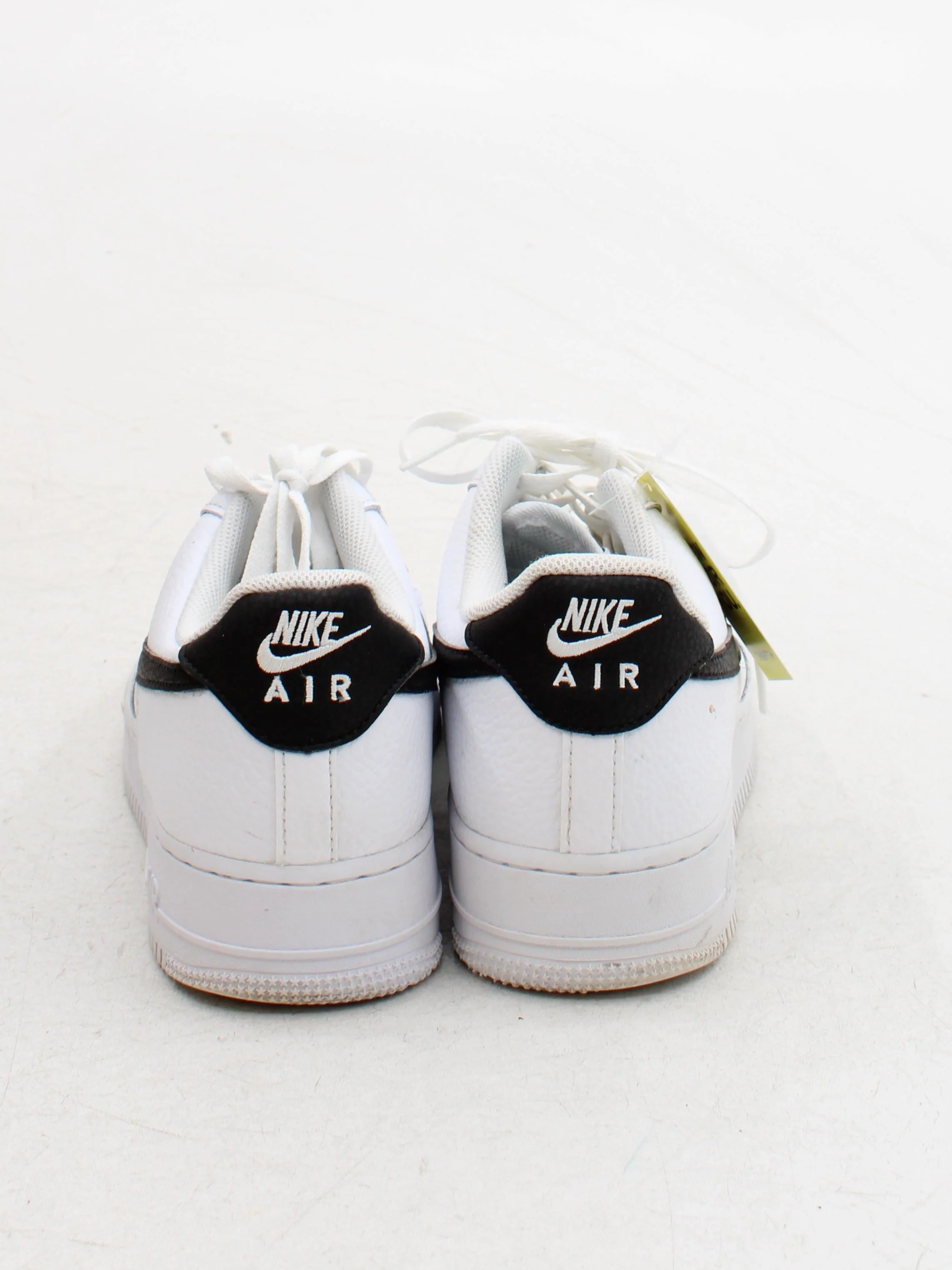 Nike Air Force 1 Women's Trainers EU42.5 in White - Image 3