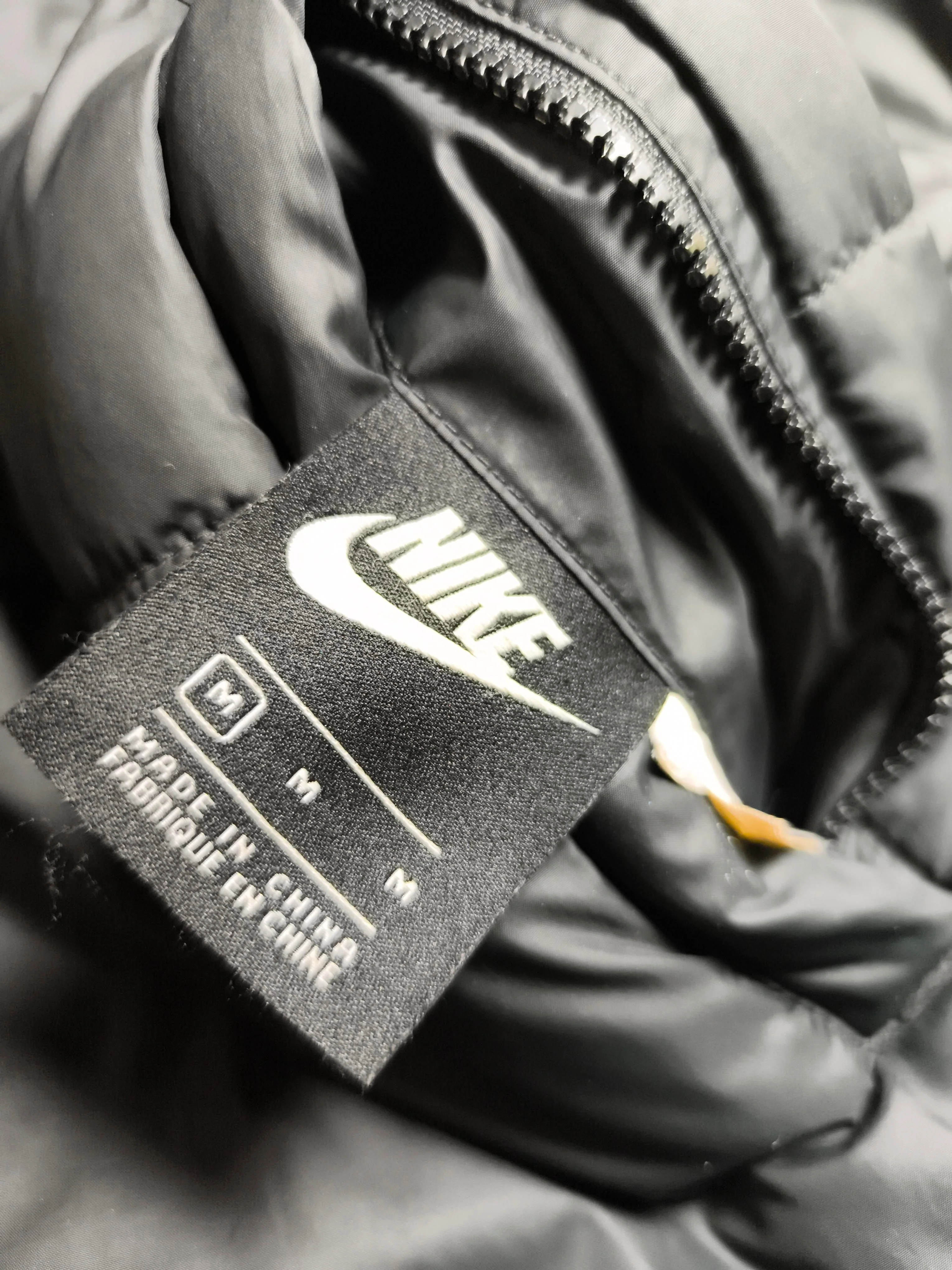 Nike Men's Coat M Black 100% Nylon Puffer Jacket - Image 7