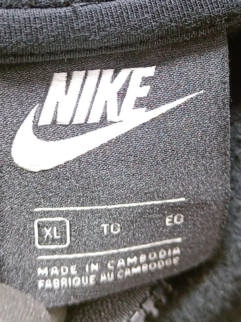 Nike Men's Hoodie XL Black Cotton with Polyester Pullover - Image 5