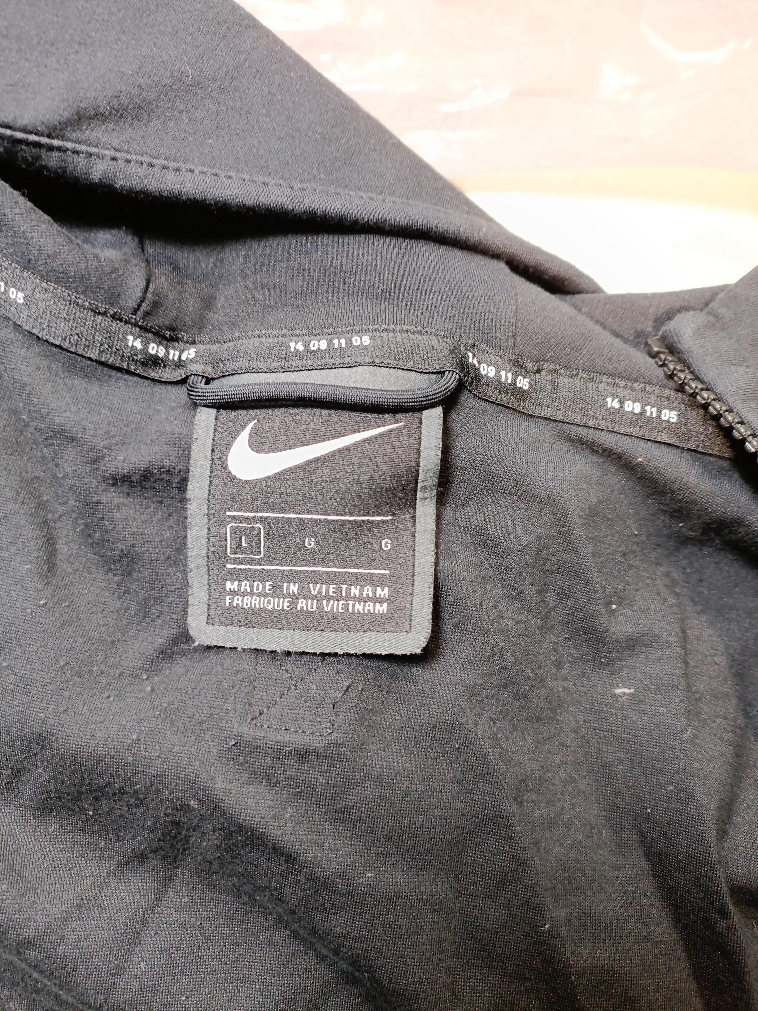 Nike Men's Jumper L Black Viscose with Nylon, Elastane Crew Neck Pullover - Image 5