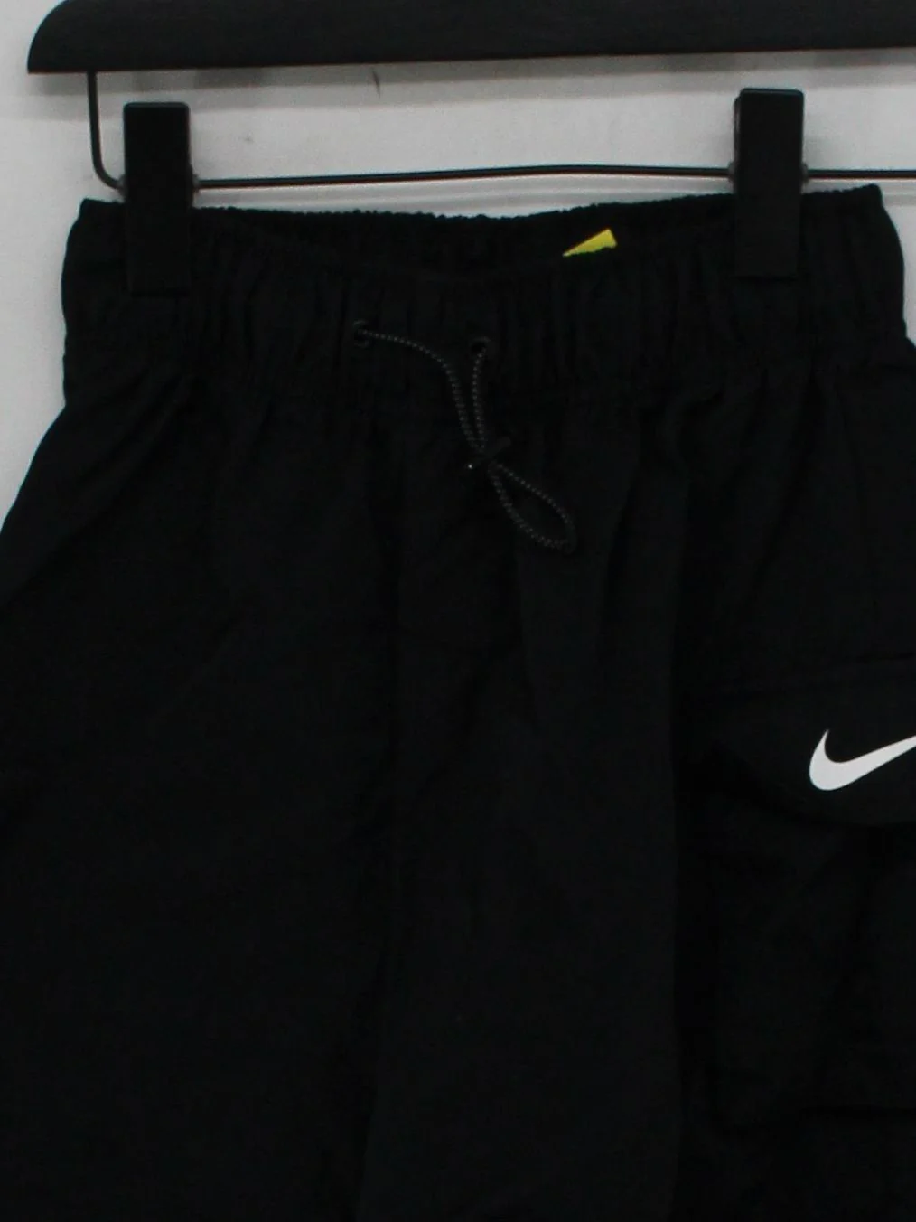 Nike Men's Shorts XS Black 100% Nylon Cargo - Image 3