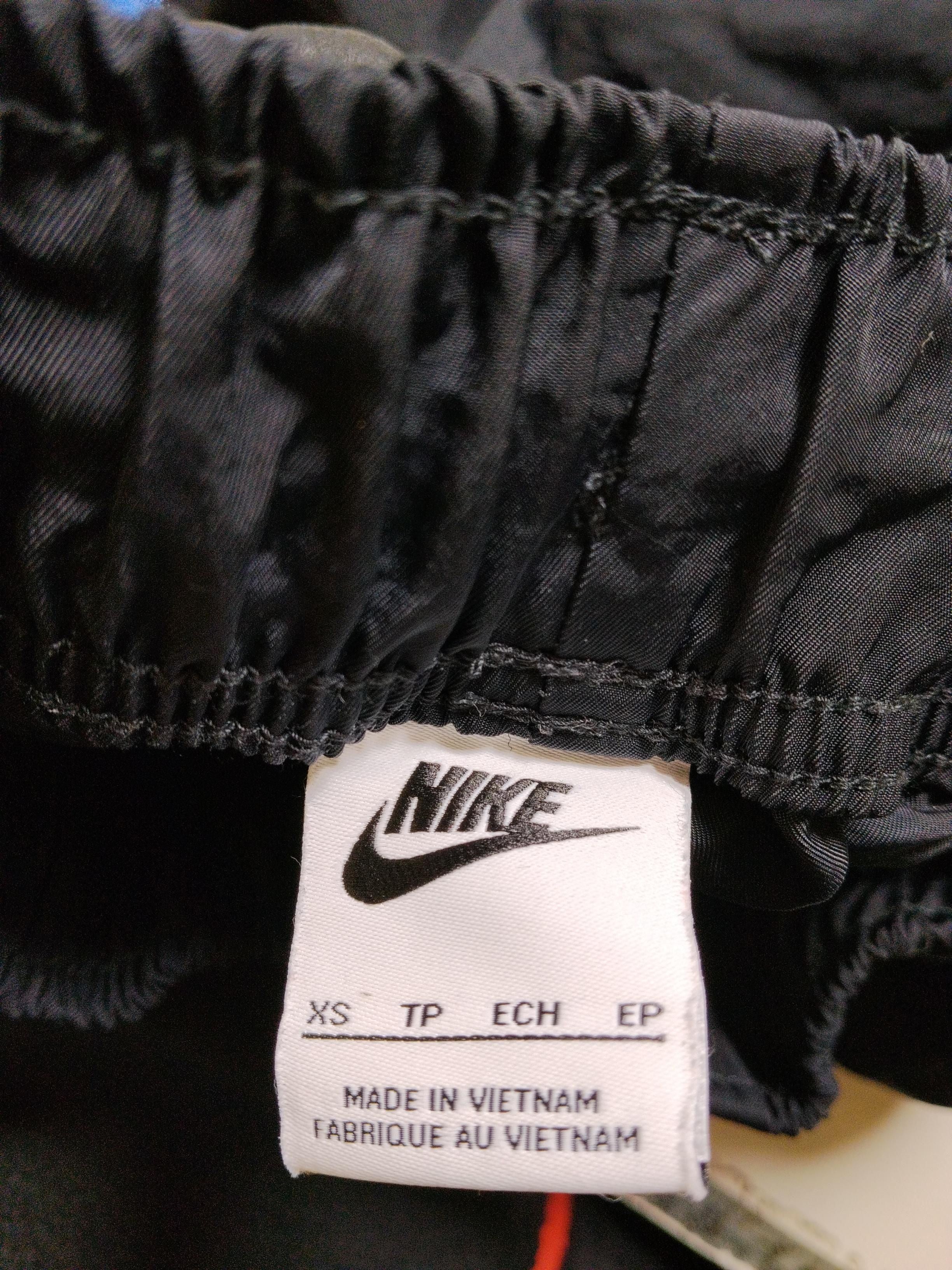 Nike Men's Shorts XS Black 100% Nylon Cargo - Image 5