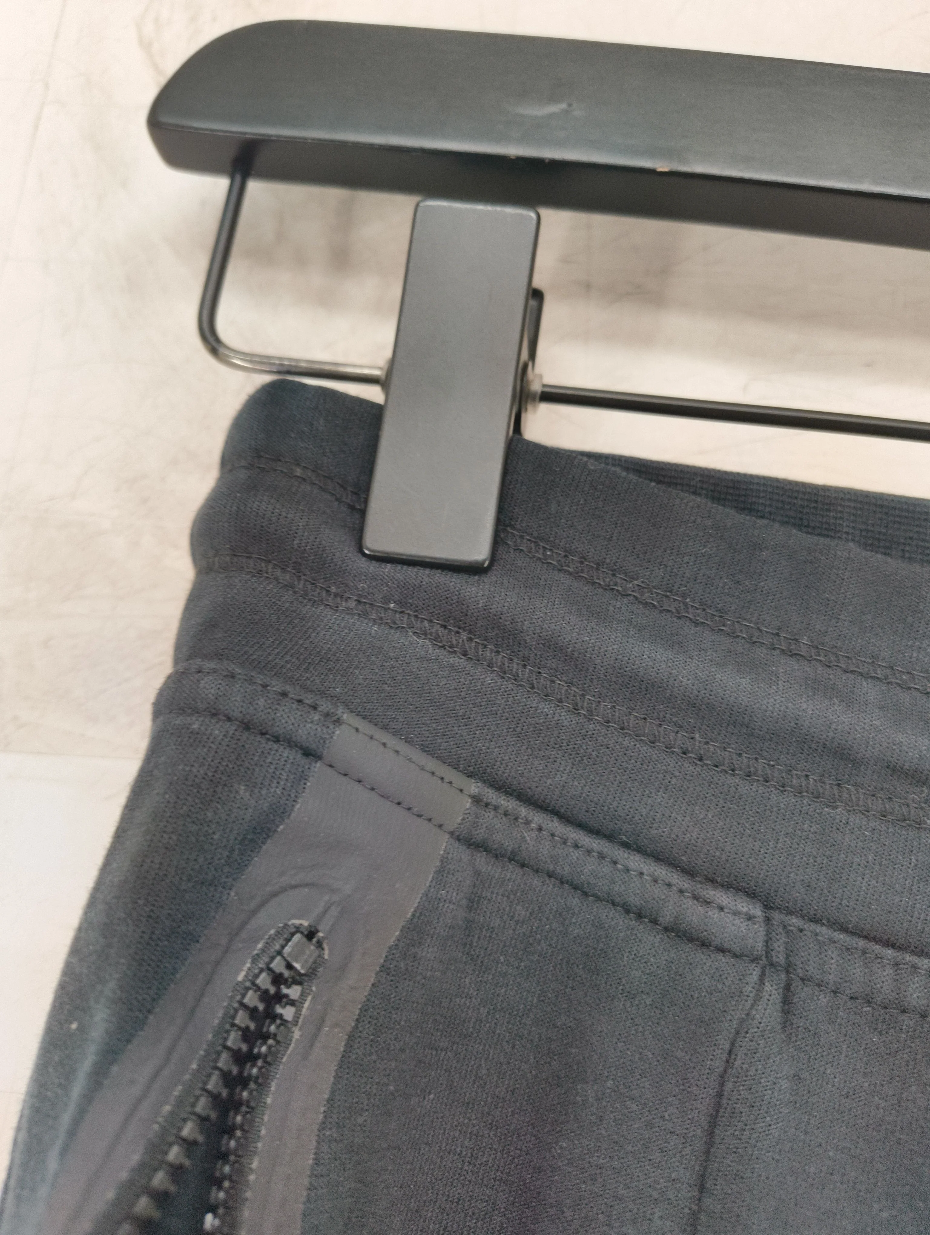 Nike Men's Sports Bottoms M Black Cotton with Polyester Tapered Sweatpants - Image 6