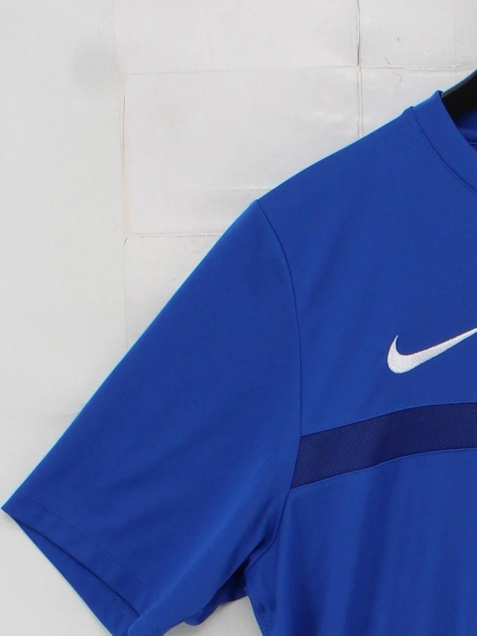 Nike Men's T-Shirt L Blue 100% Polyester Round Neck Basic - Image 4