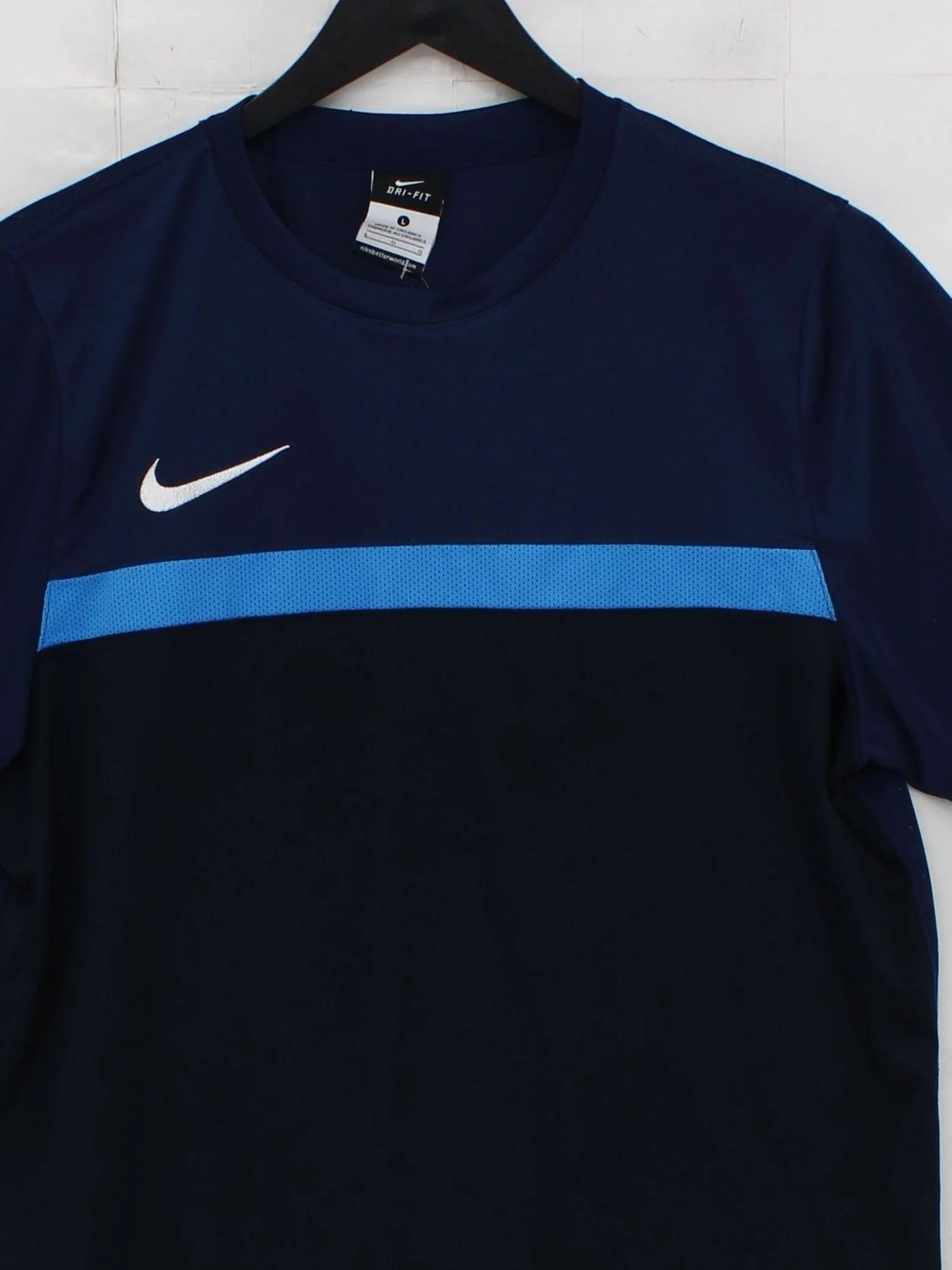 Nike Men's T-Shirt L Blue Striped 100% Polyester Crew Neck Basic - Image 3