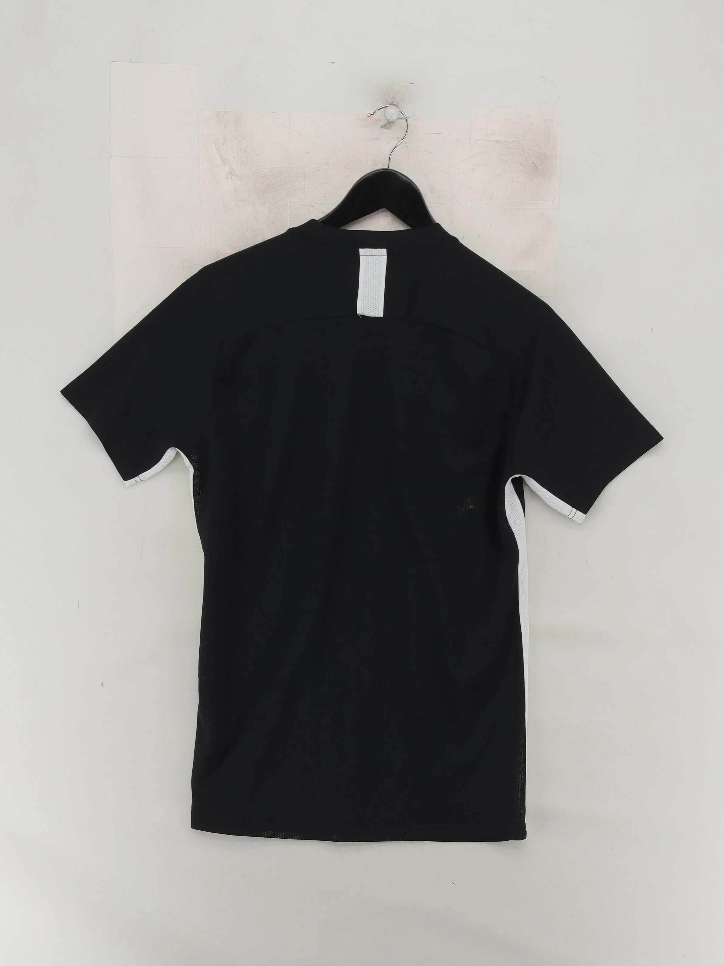 Nike Men's T-Shirt M Black 100% Polyester Round Neck Basic - Image 2