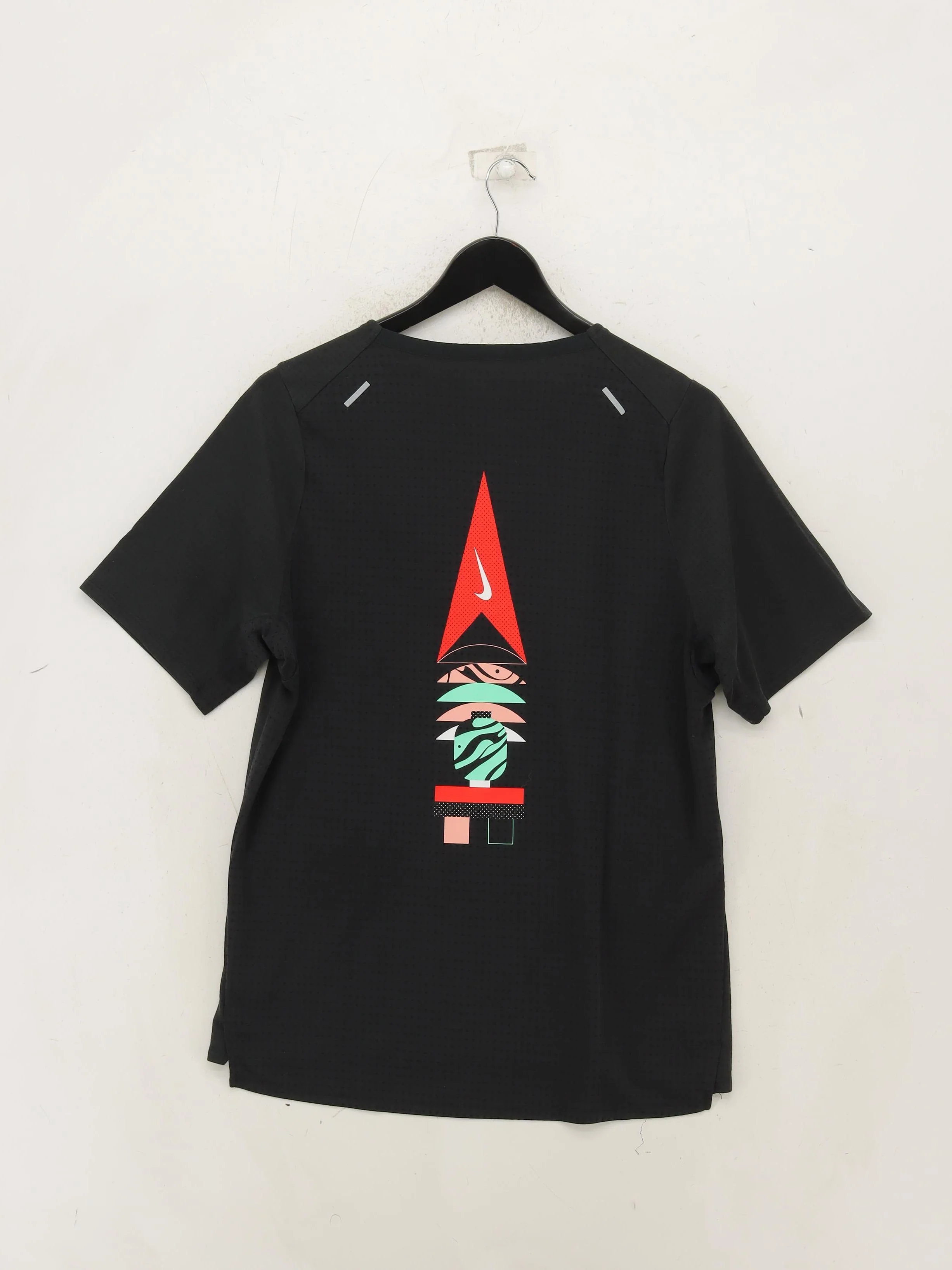 Nike Men's T-Shirt M Black Graphic Polyester with Cotton Crew Neck Basic - Image 2
