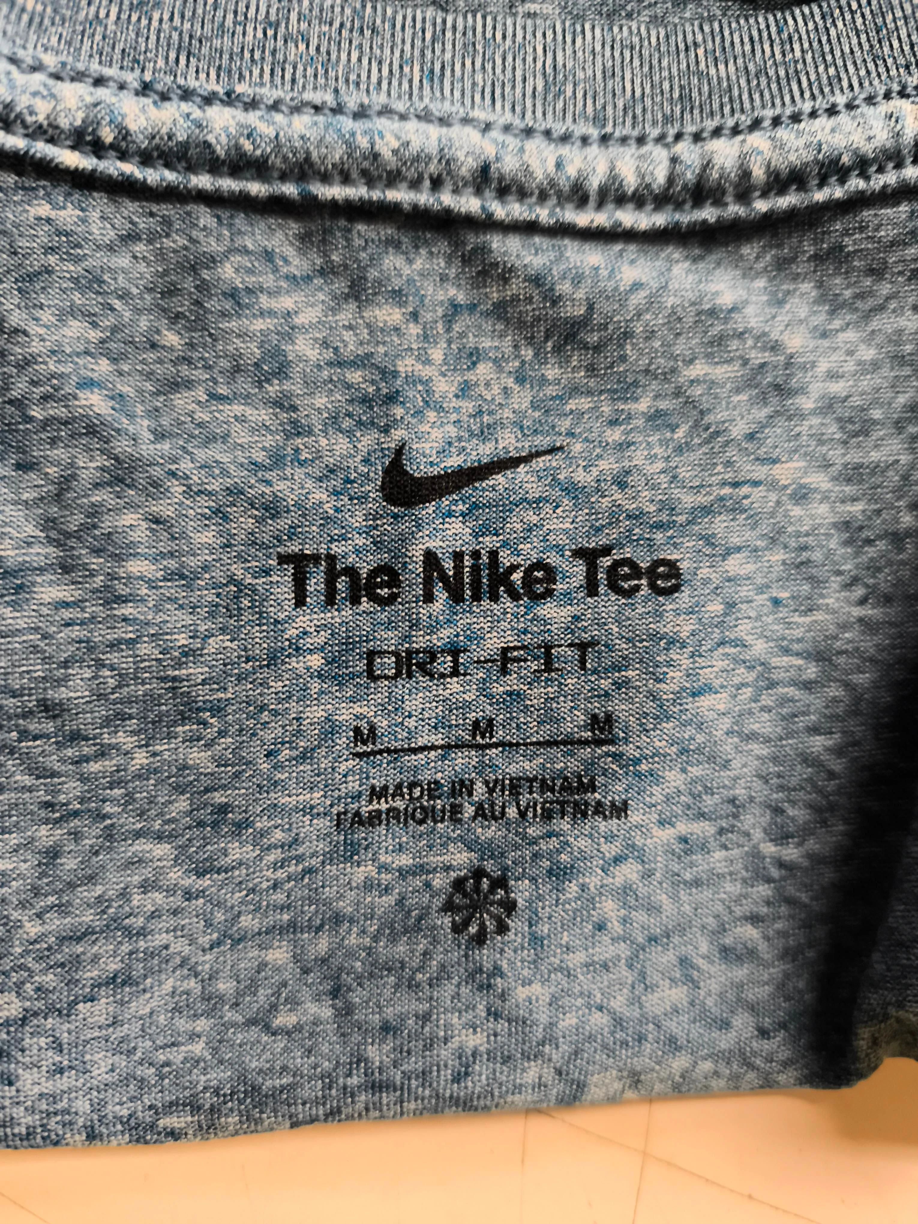 Nike Men's T-Shirt M Blue 100% Polyester Basic - Image 5