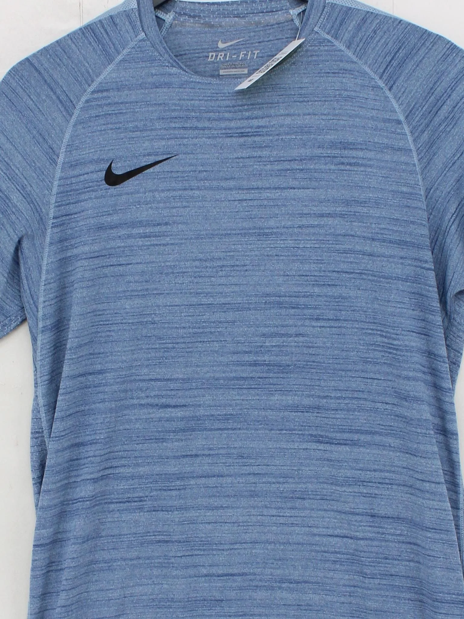 Nike Men's T-Shirt M Blue 100% Polyester Round Neck Basic - Image 3