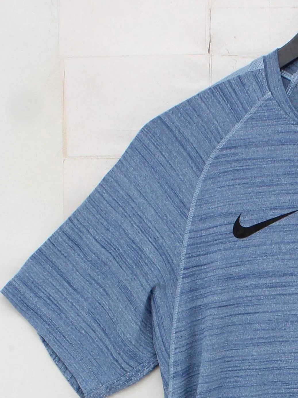 Nike Men's T-Shirt M Blue 100% Polyester Round Neck Basic - Image 4