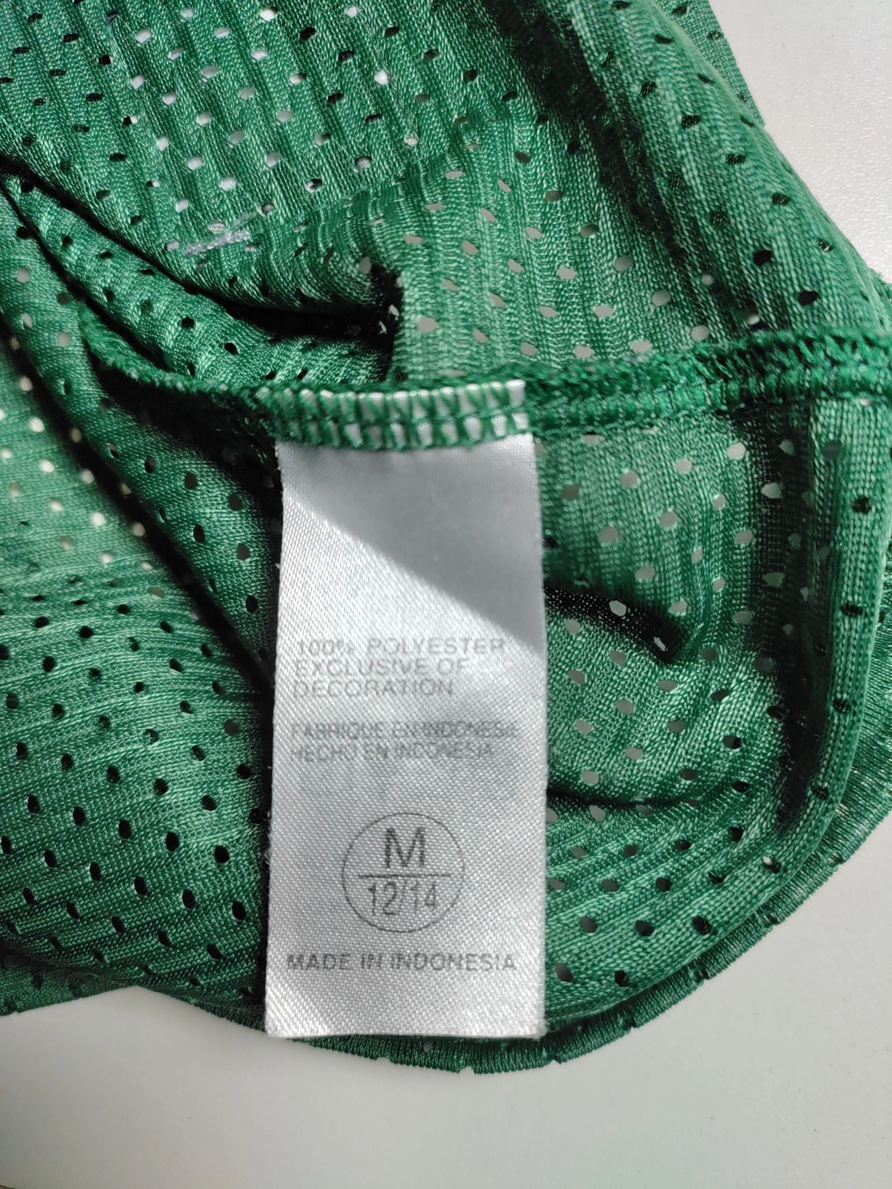 Nike Men's T-Shirt M Green Graphic 100% Polyester V-Neck Basic - Image 6